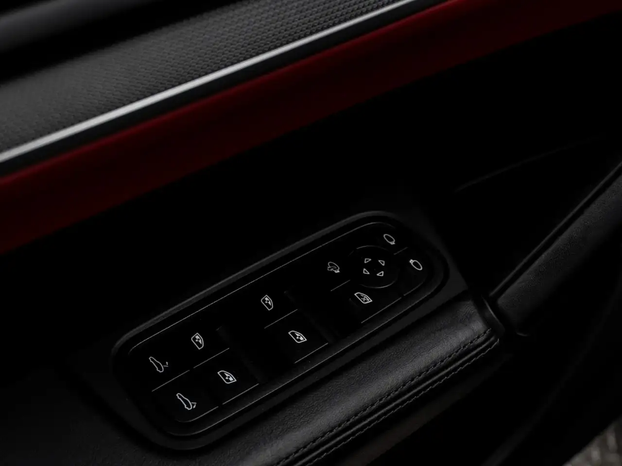 Porsche Cayenne снимка Porsche Cayenne