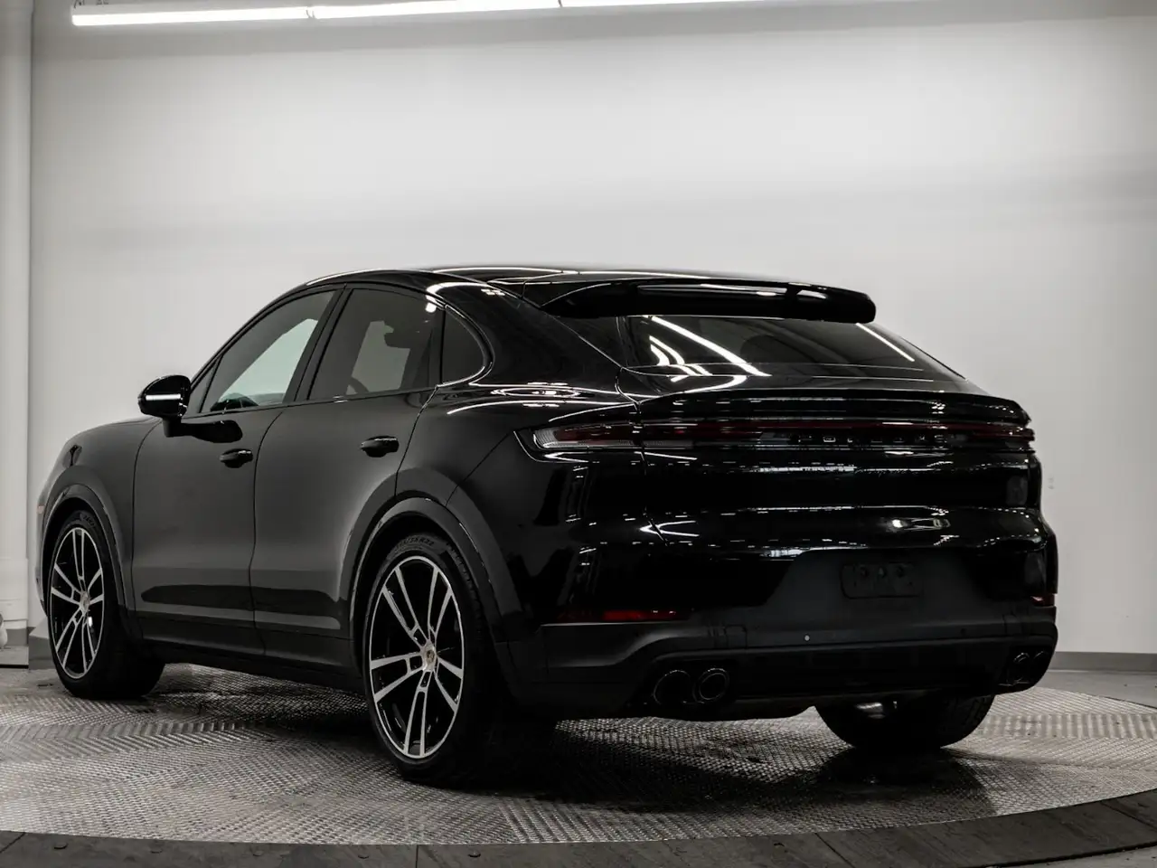 Porsche Cayenne снимка Porsche Cayenne