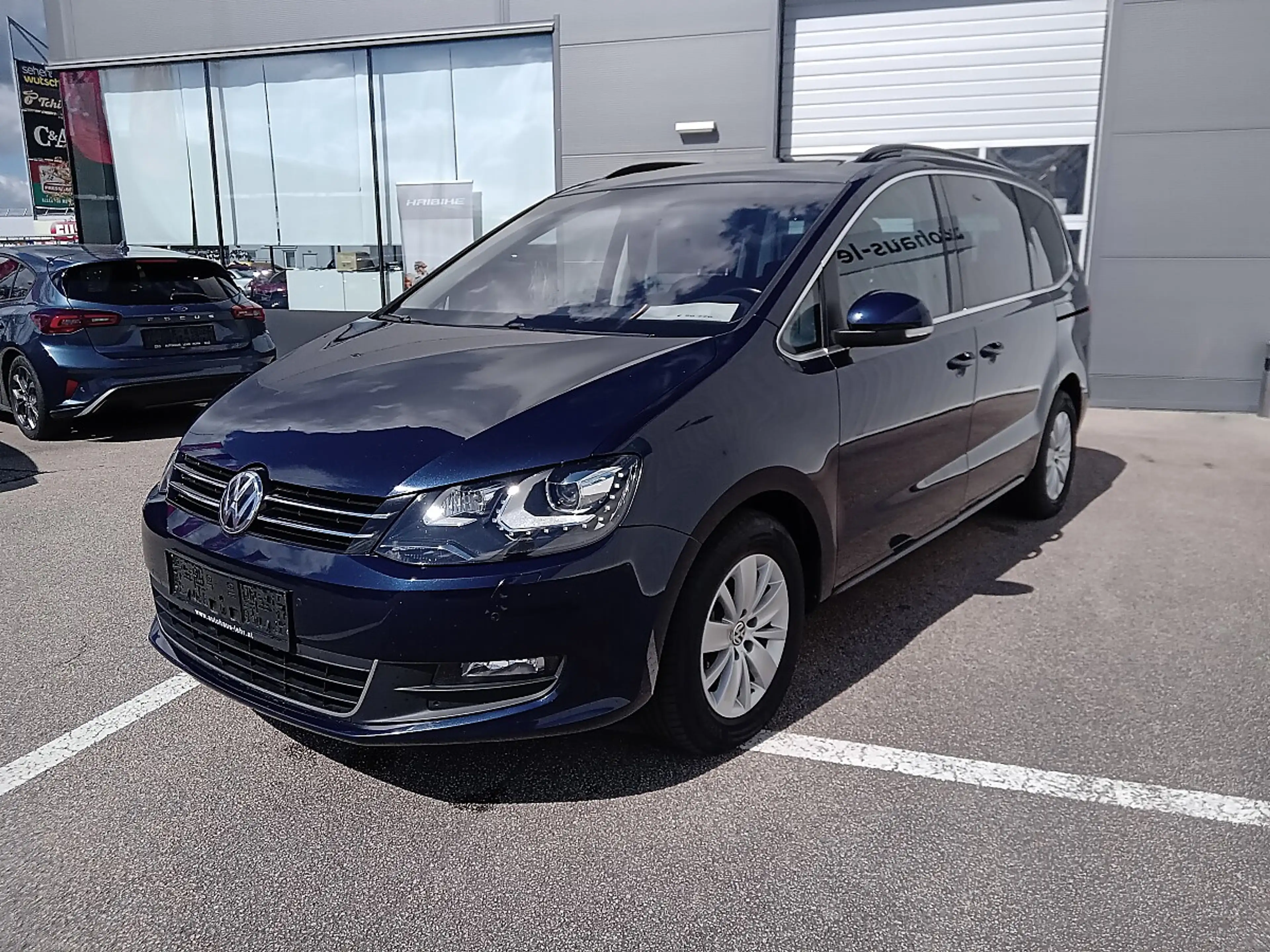 Volkswagen Sharan Business BMT SCR 2,0 TDI DSG — photo 6