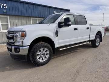 XLT FX4 Crew Cab 6.75' Box 4X4