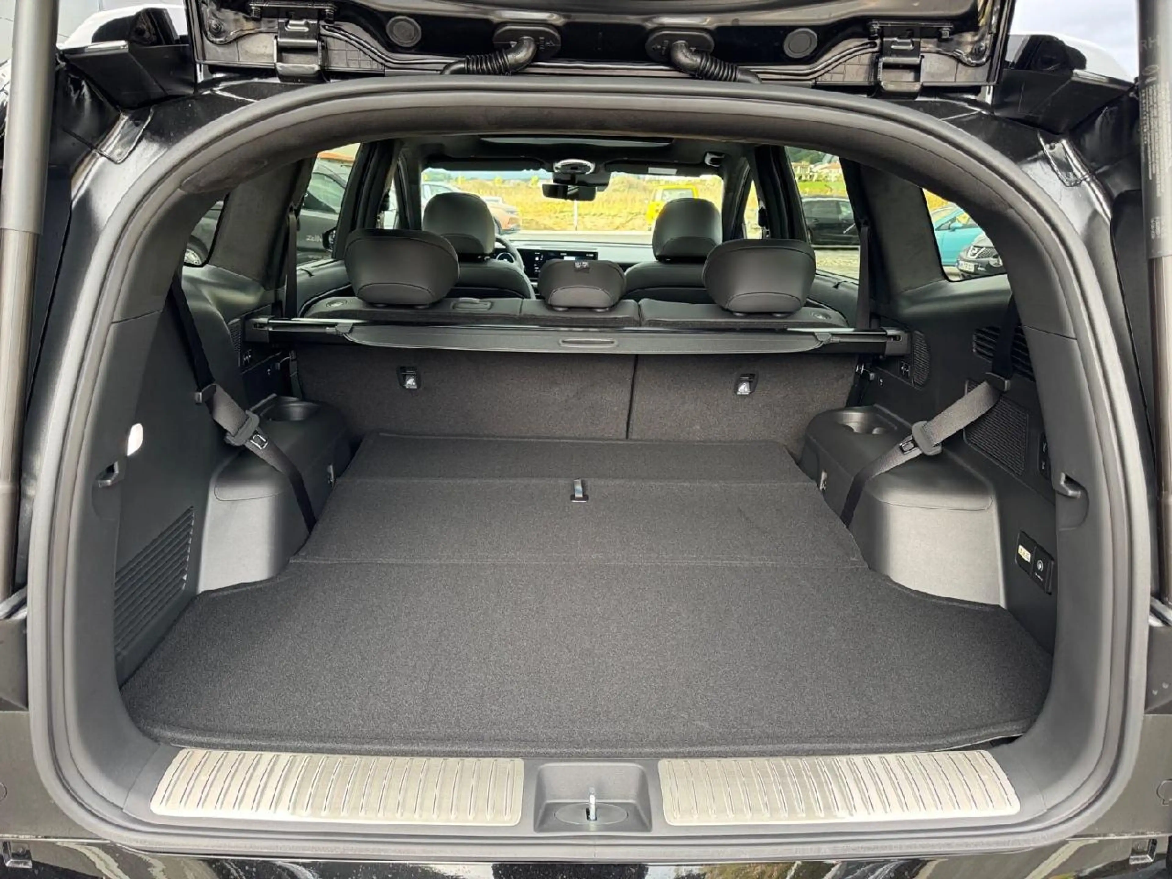 Hyundai IONIQ 9 110kWh 428PS 4WD Performance Blackline — photo 12