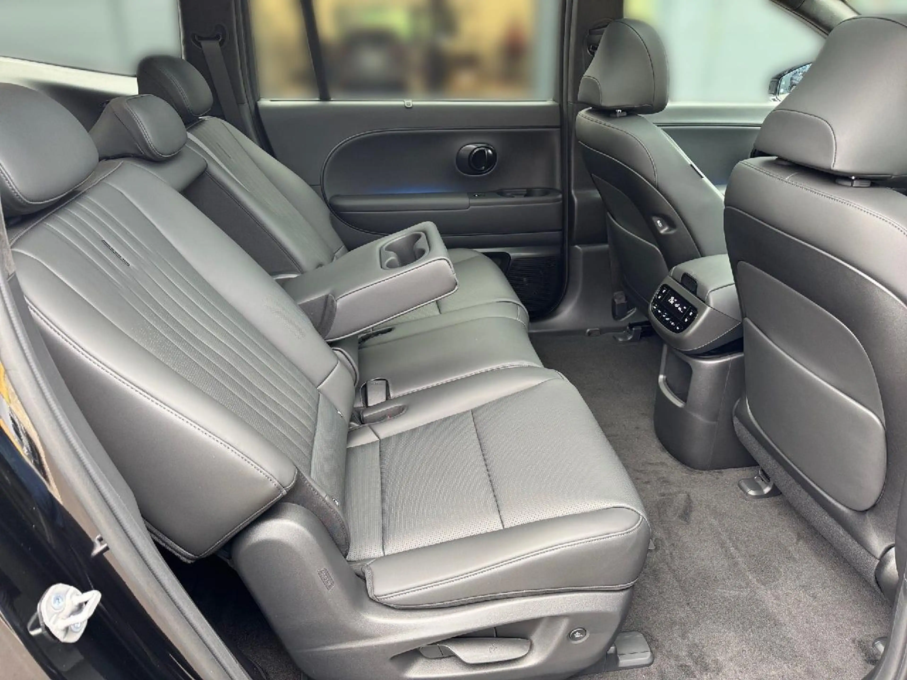 Hyundai IONIQ 9 110kWh 428PS 4WD Performance Blackline — photo 13