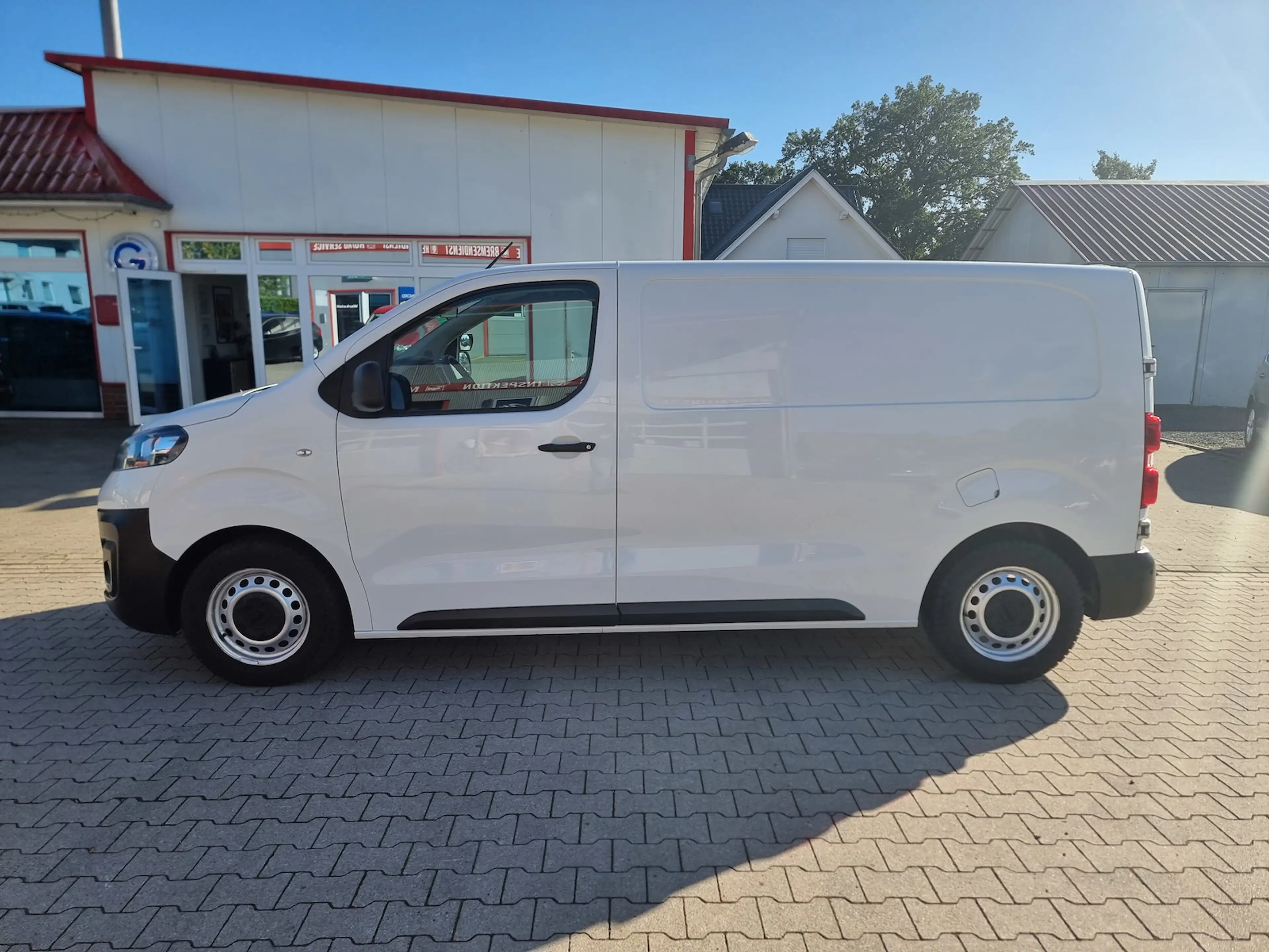 Opel Vivaro Edition M ACC APP SHZ Klima Standheizung — photo 14