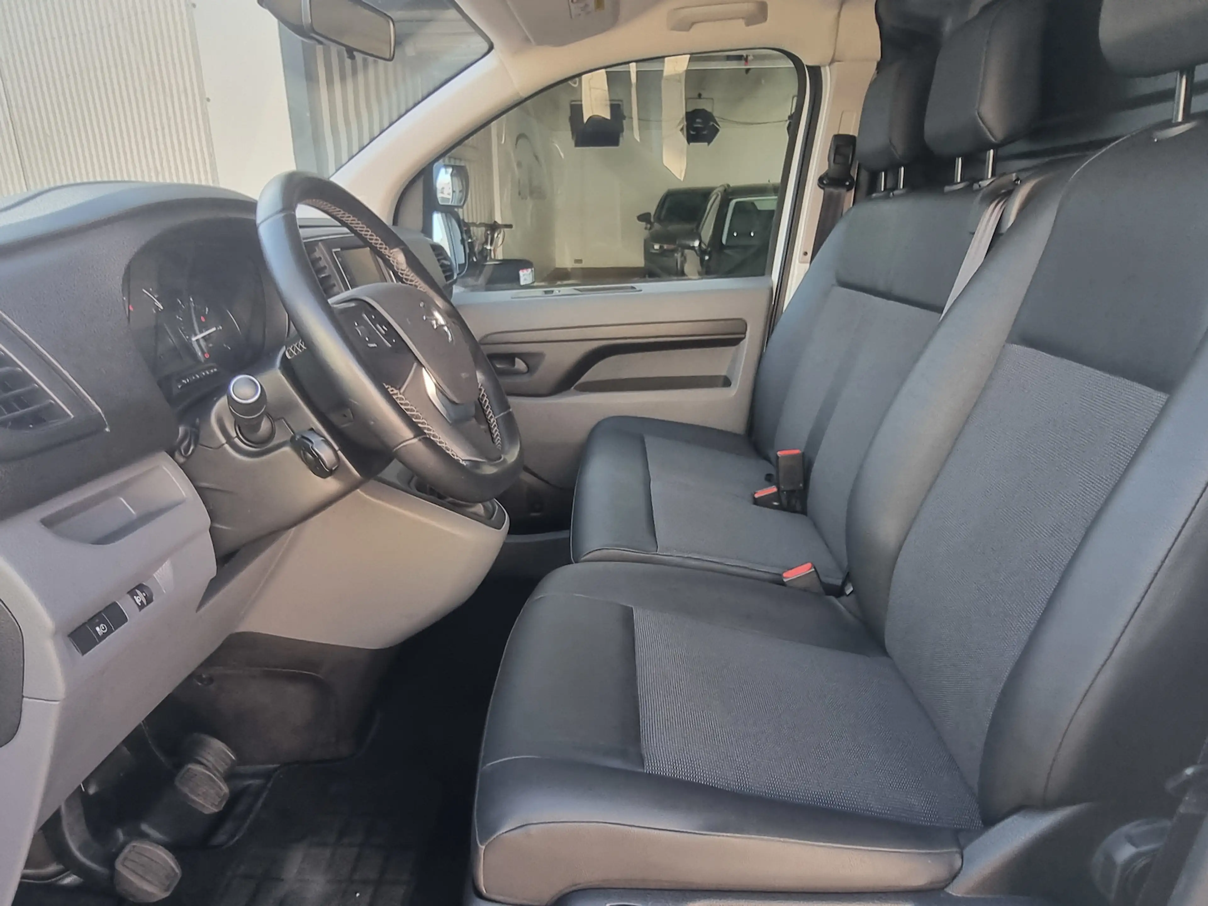 Opel Vivaro Edition M ACC APP SHZ Klima Standheizung — photo 15