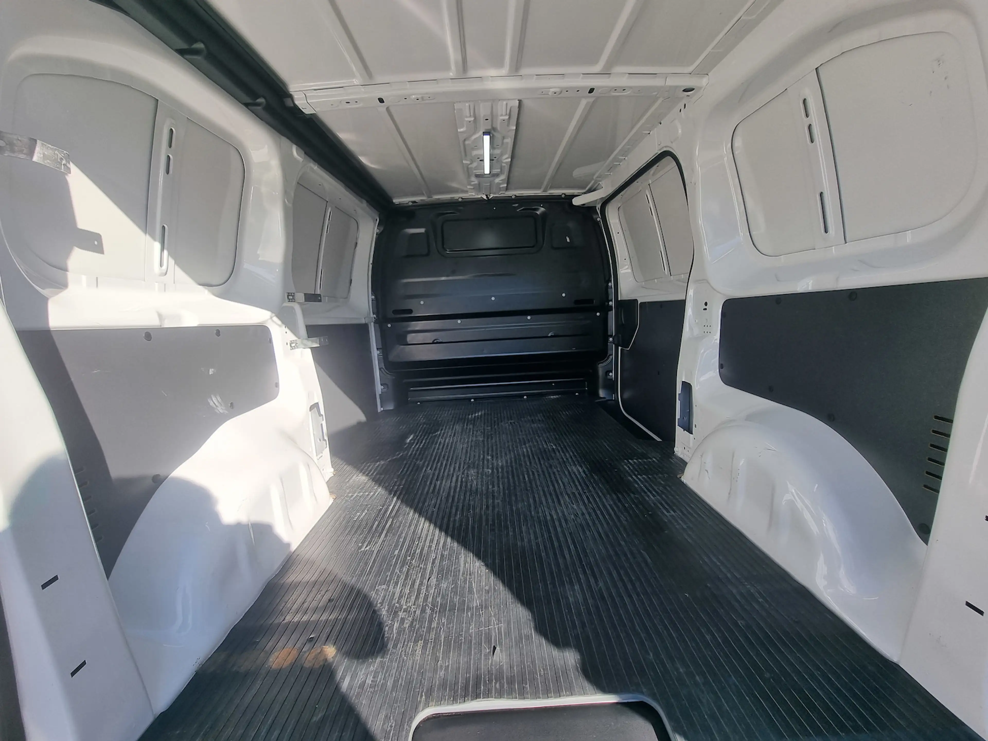 Opel Vivaro Edition M ACC APP SHZ Klima Standheizung — photo 4