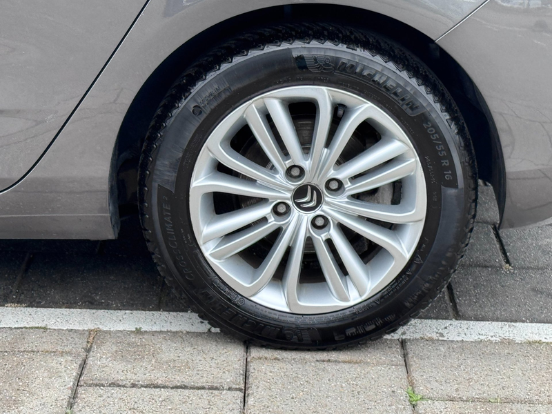 Citroen C4 1.2 PureTech Feel Collection — photo 14