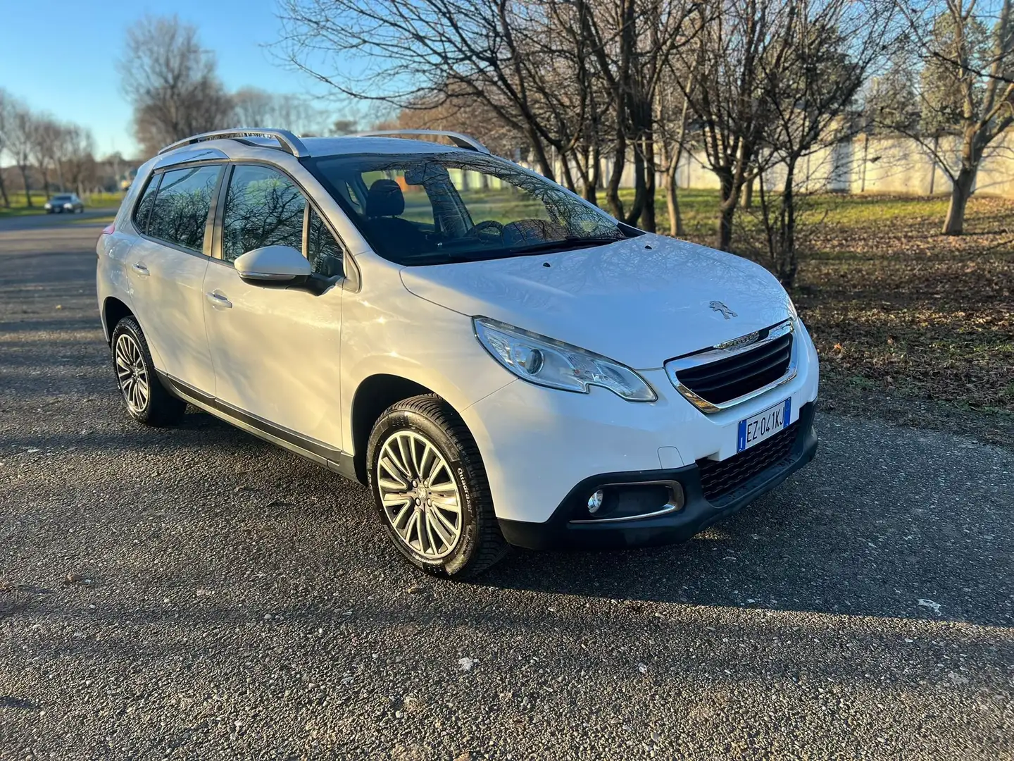 Peugeot 2008 1.2 puretech 12v Allure 82cv E6 SI NEOPATENTATI Blanco - 2