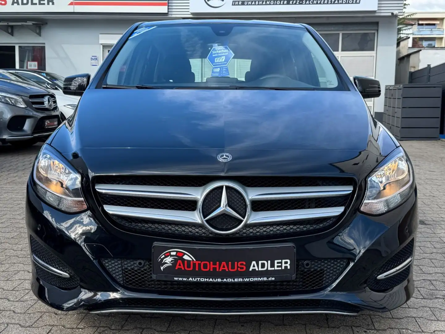 Mercedes-Benz B 180 BLE*2HD*NAVI*PDC*SH*50TKM*KEY.GO*TEMP*EUR6 Noir - 2
