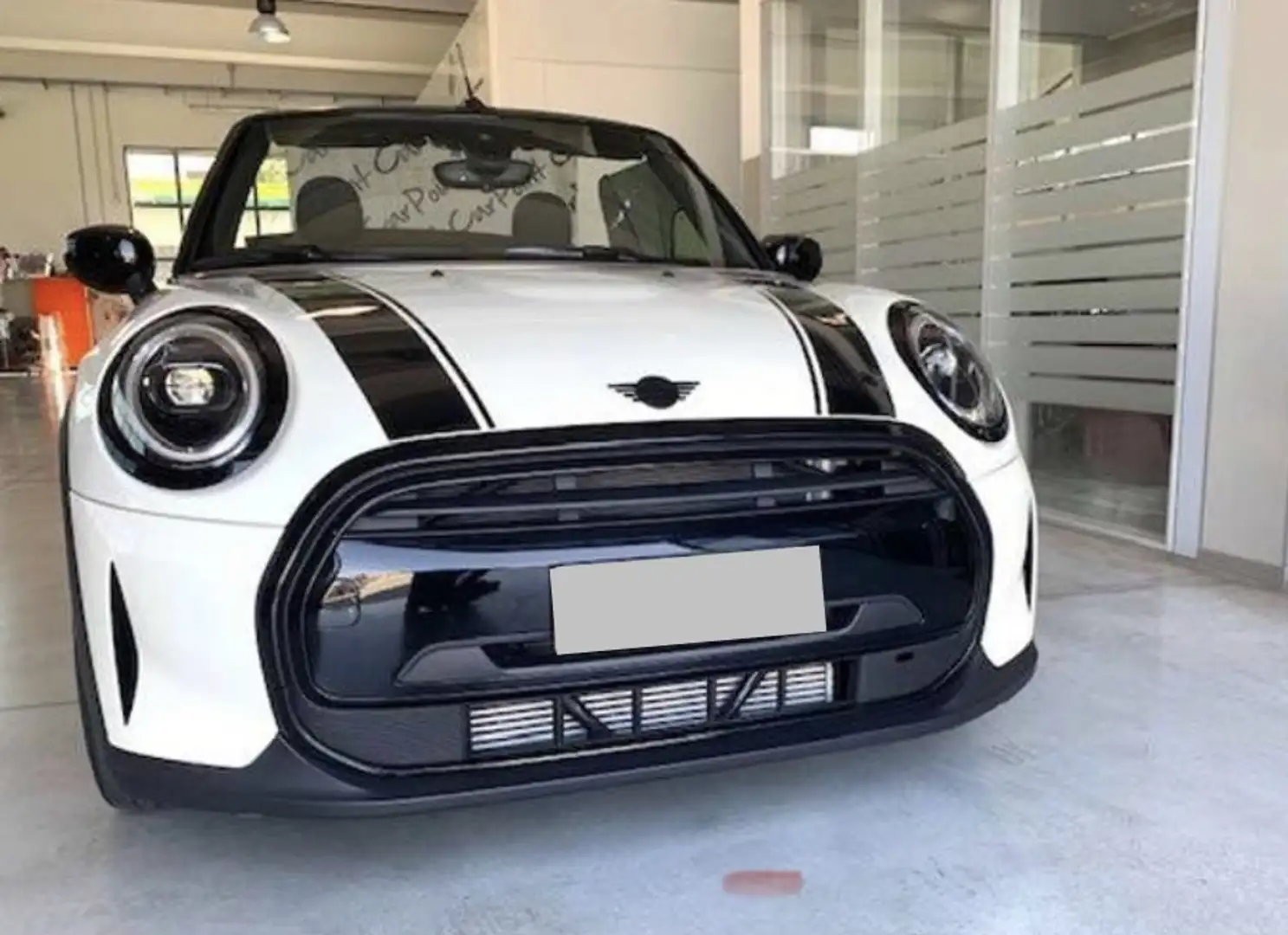 MINI Cooper Cabrio 1.5 Classic auto black edition - 2