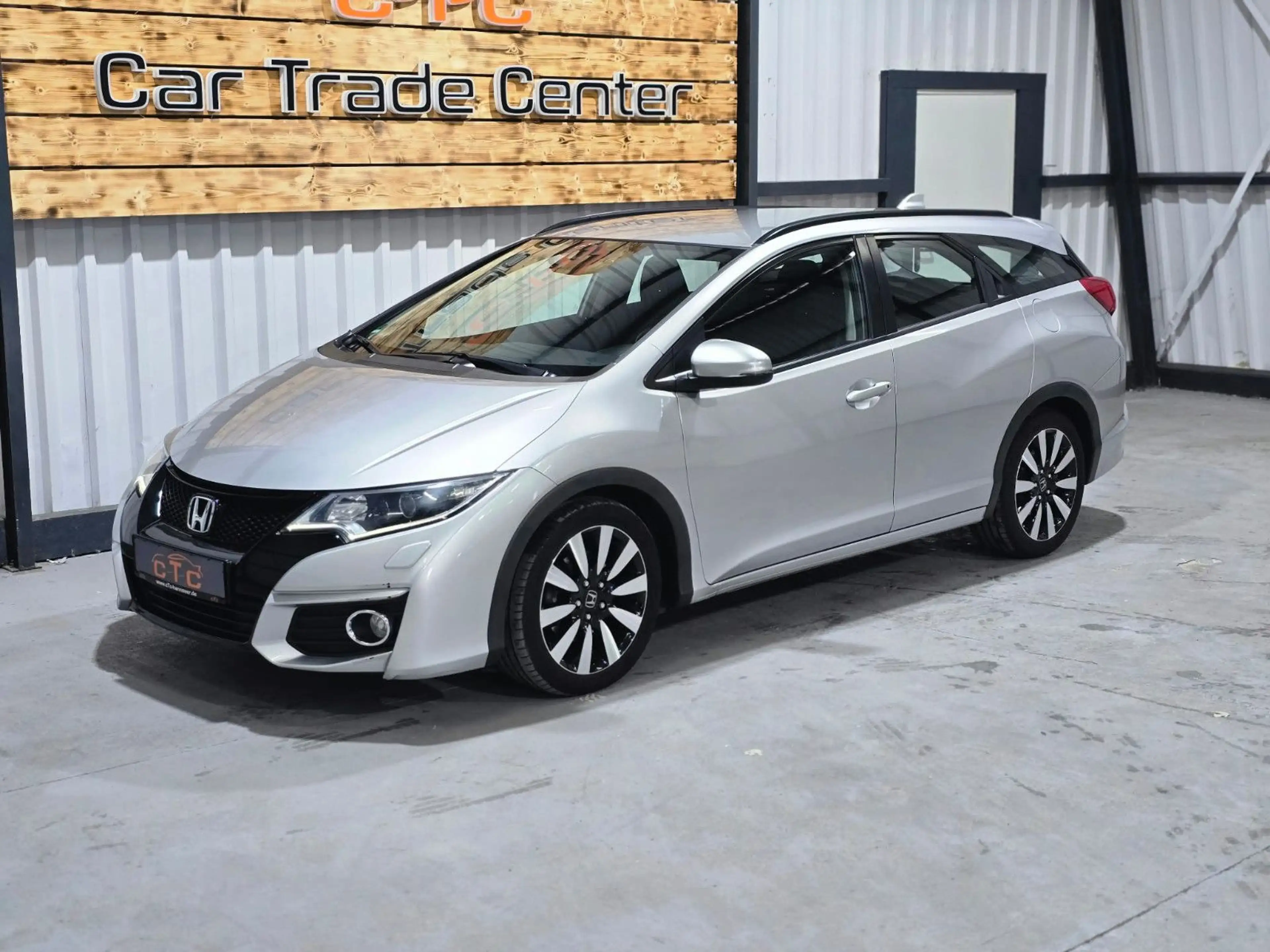 Honda Civic i-VTEC 1,8 Tourer/1Hd/8fach/EU6/AHK/TÜVNEU — photo 4
