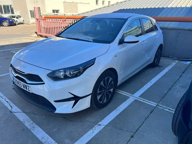 Kia Ceed / cee'd 1.0 T-GDI Concept 100