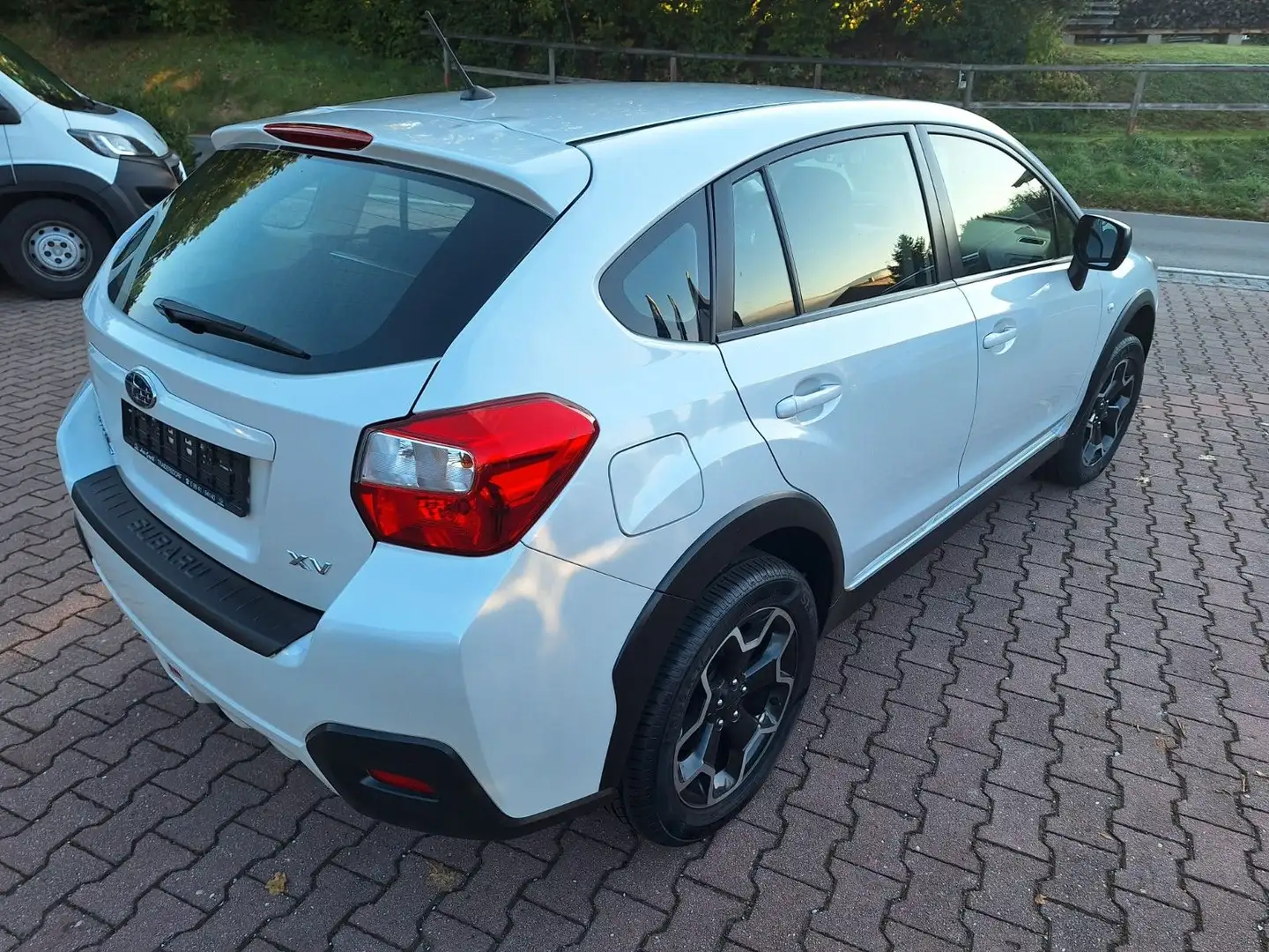 Subaru XV 1.6i Active 4WD, 1.Hand Weiß - 2