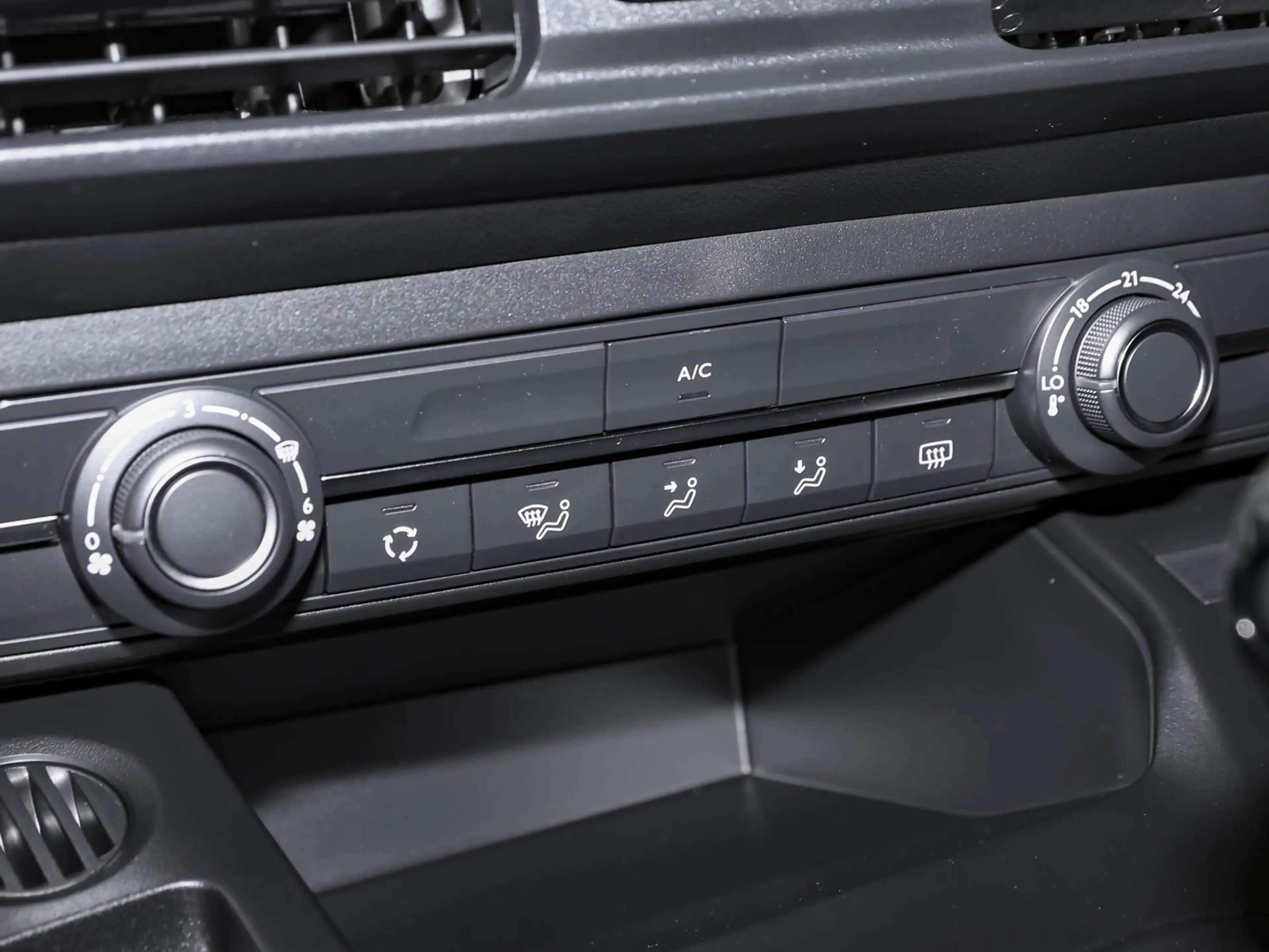 Toyota Proace City 1.2 L1 Meister NAVI PDC KLIMA BT — photo 12