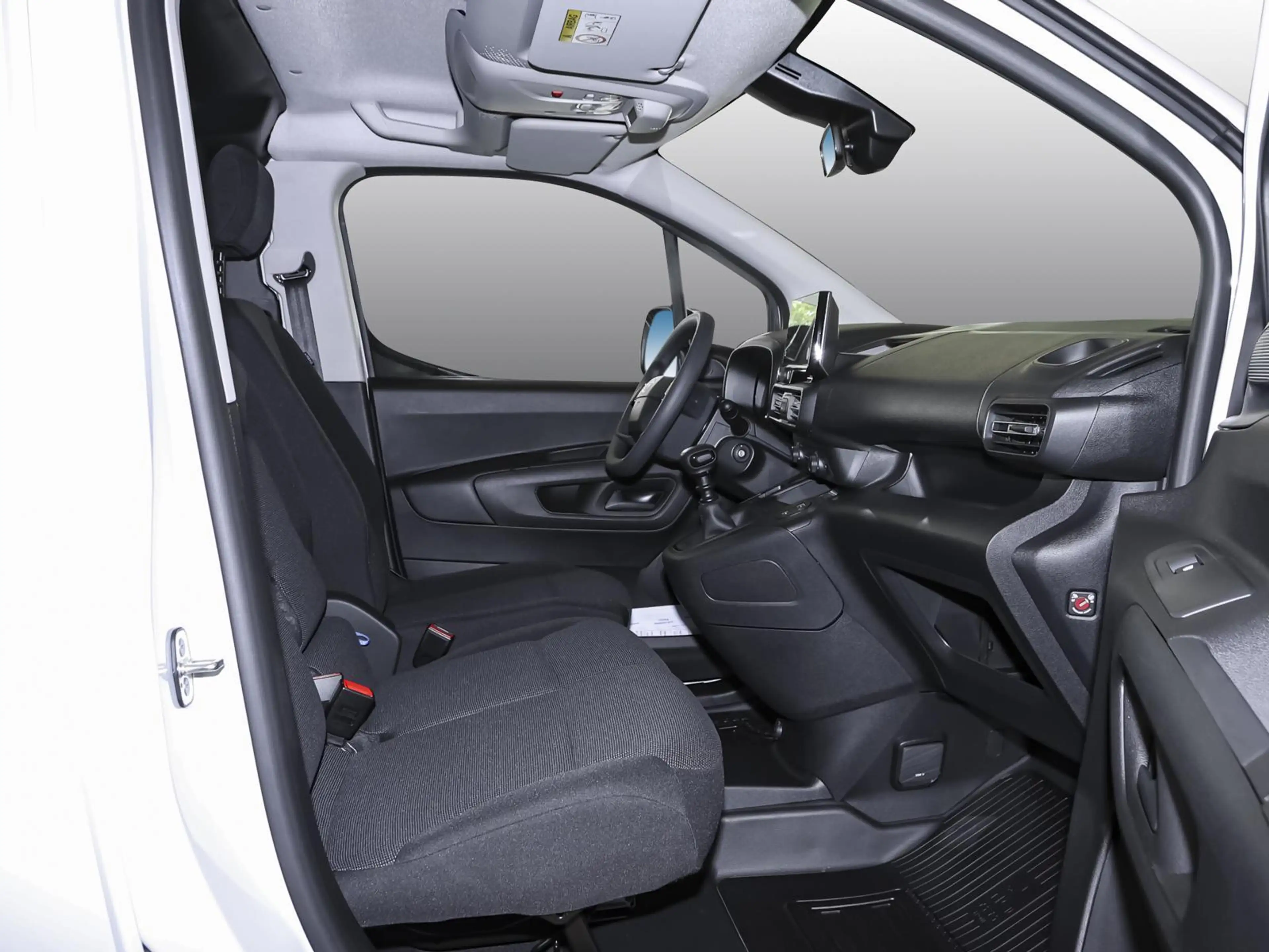 Toyota Proace City 1.2 L1 Meister NAVI PDC KLIMA BT — photo 7
