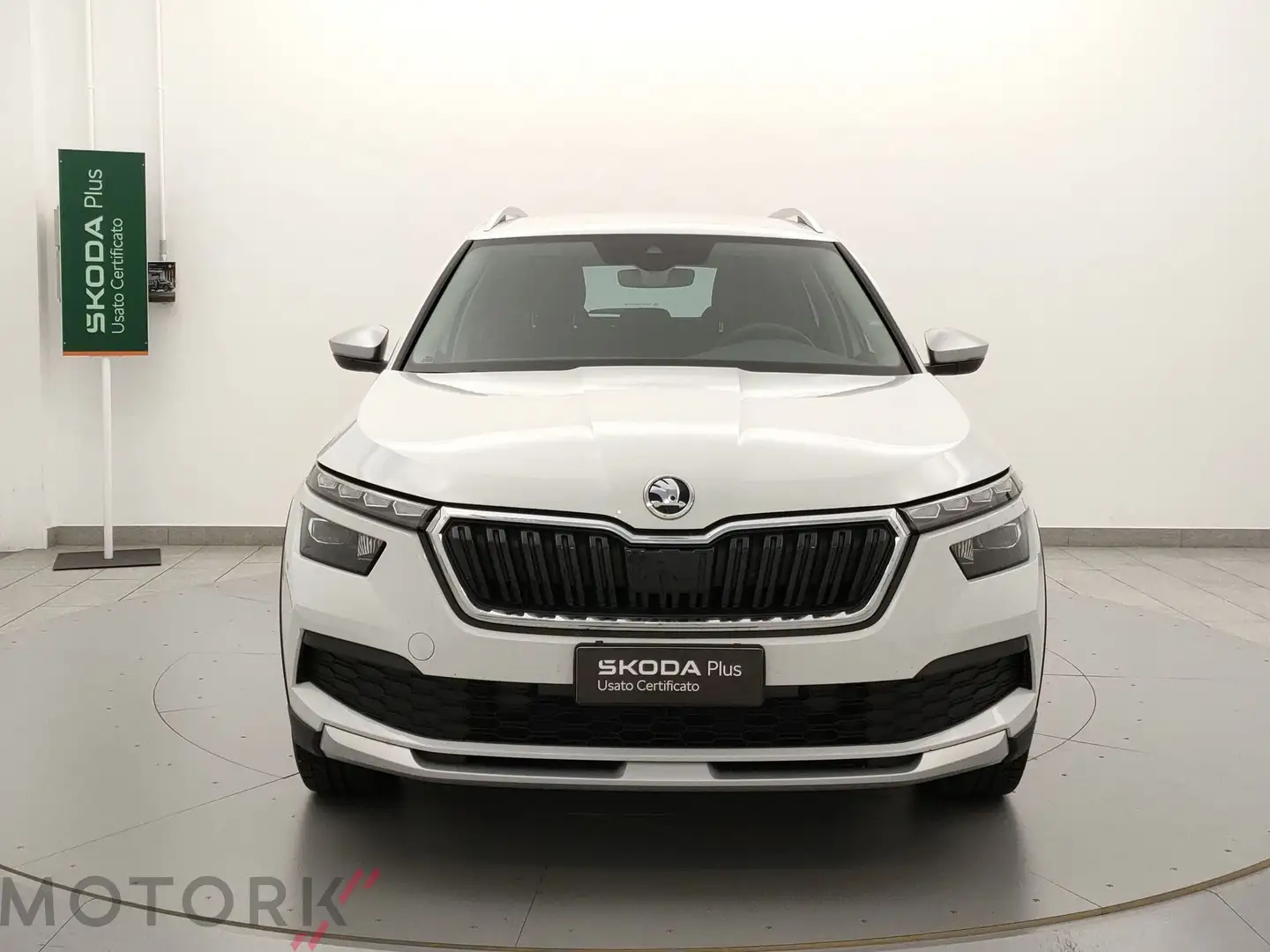 Skoda Kamiq Kamiq 1.0 TSI 110 CV ScoutLine Weiß - 2