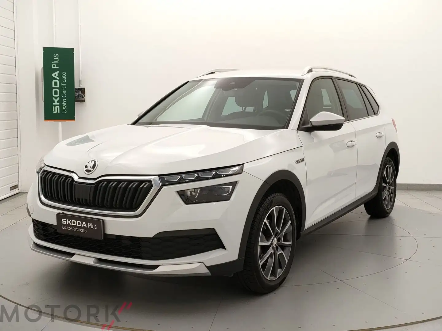 Skoda Kamiq Kamiq 1.0 TSI 110 CV ScoutLine Weiß - 1