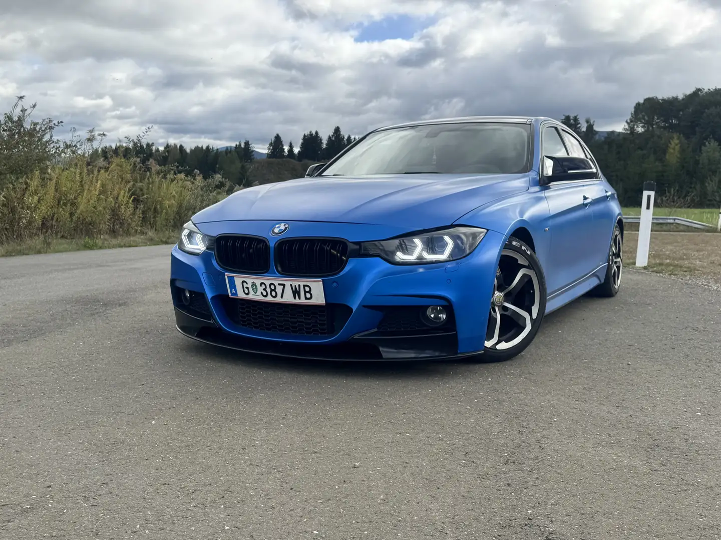 BMW 316 316d M-Sport Černá - 2