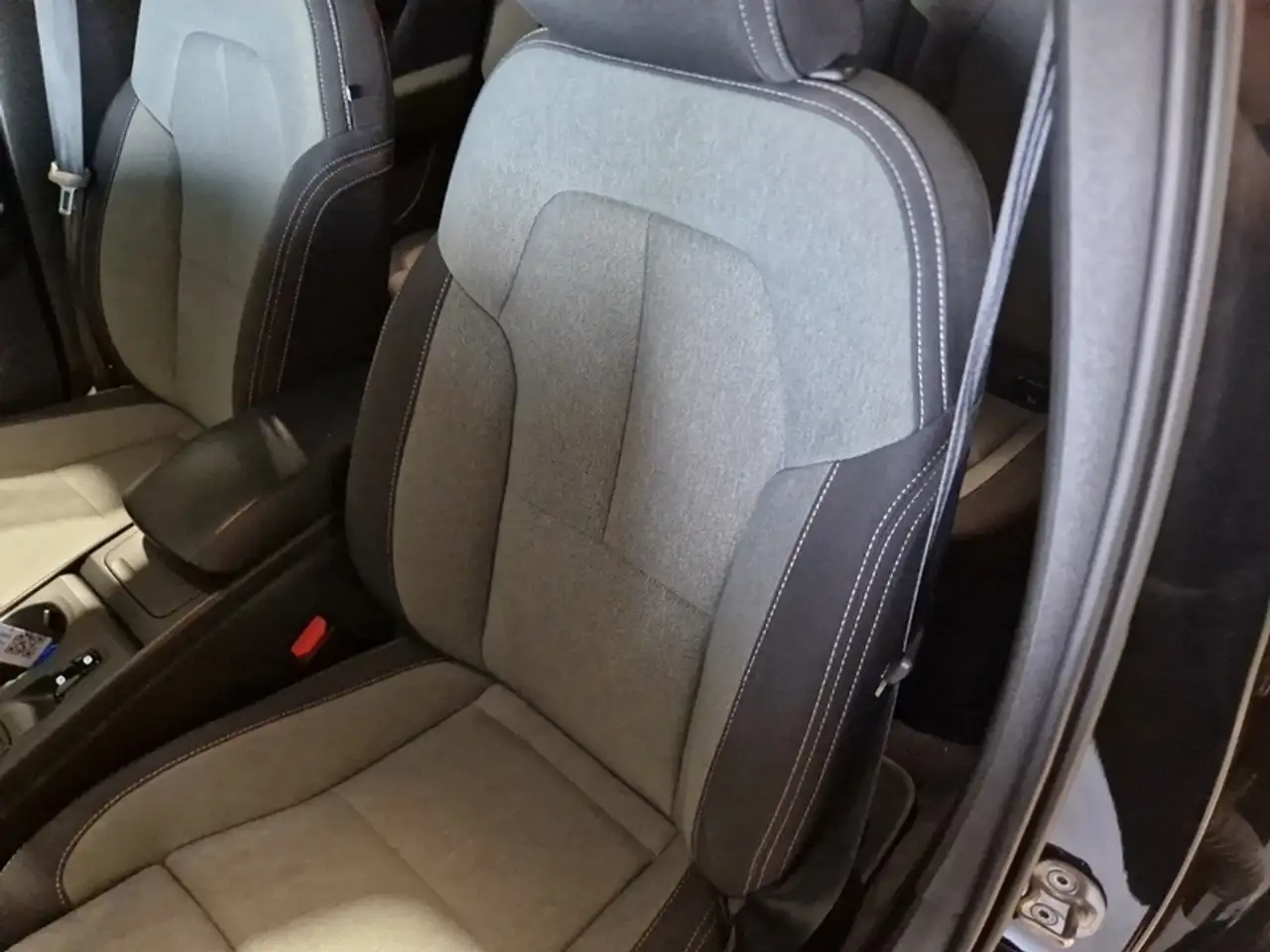 Volvo XC40 T2 AUTOMATICO CORE SUV, миниатюра 9