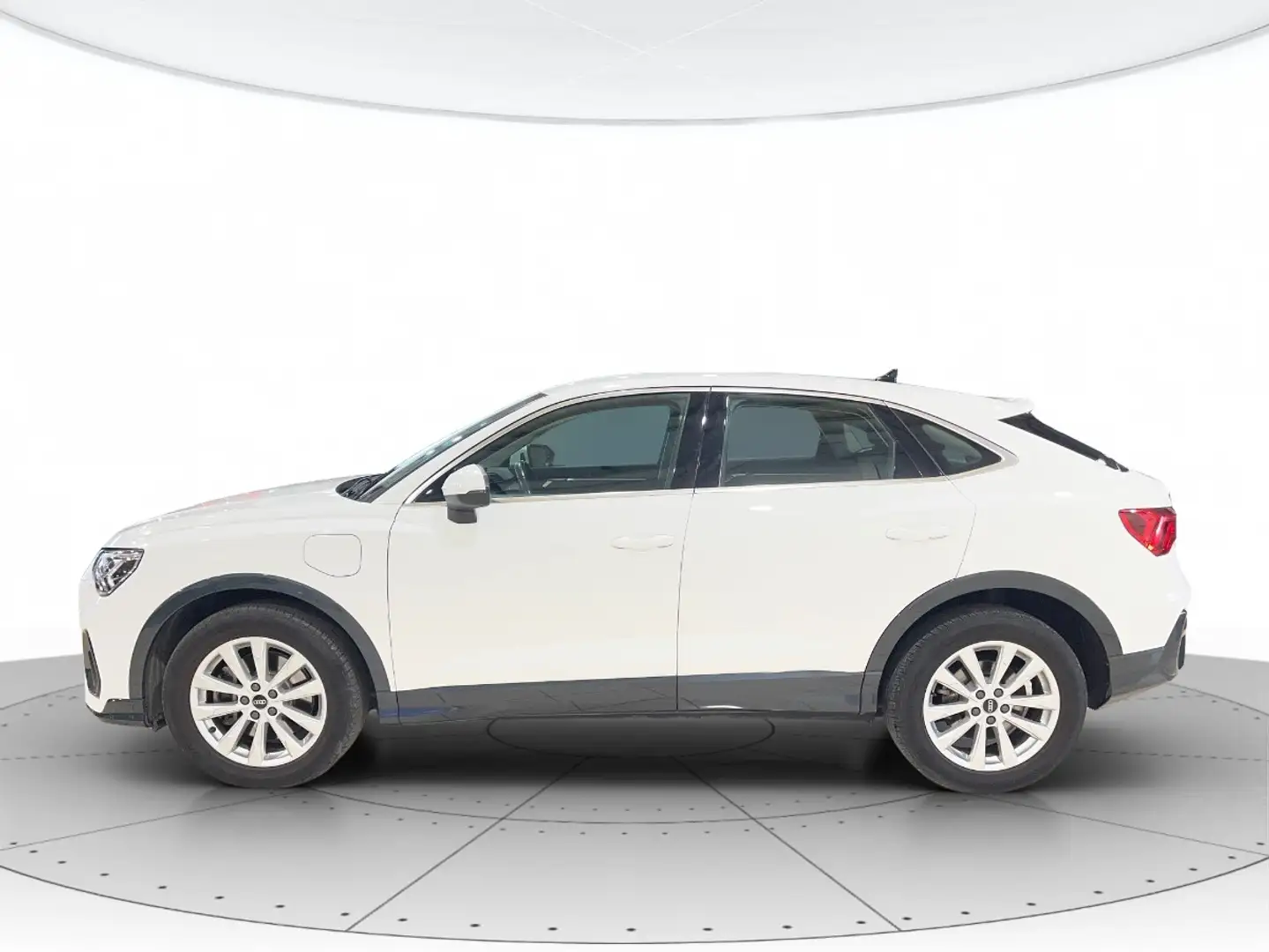 Audi Q3 Sportback 45 TFSIe Business Plus s-tronic Blanc - 2