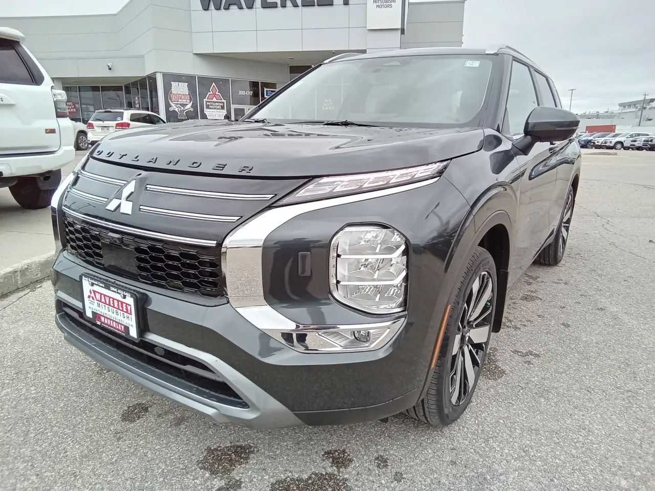 Mitsubishi Outlander photo Mitsubishi Outlander