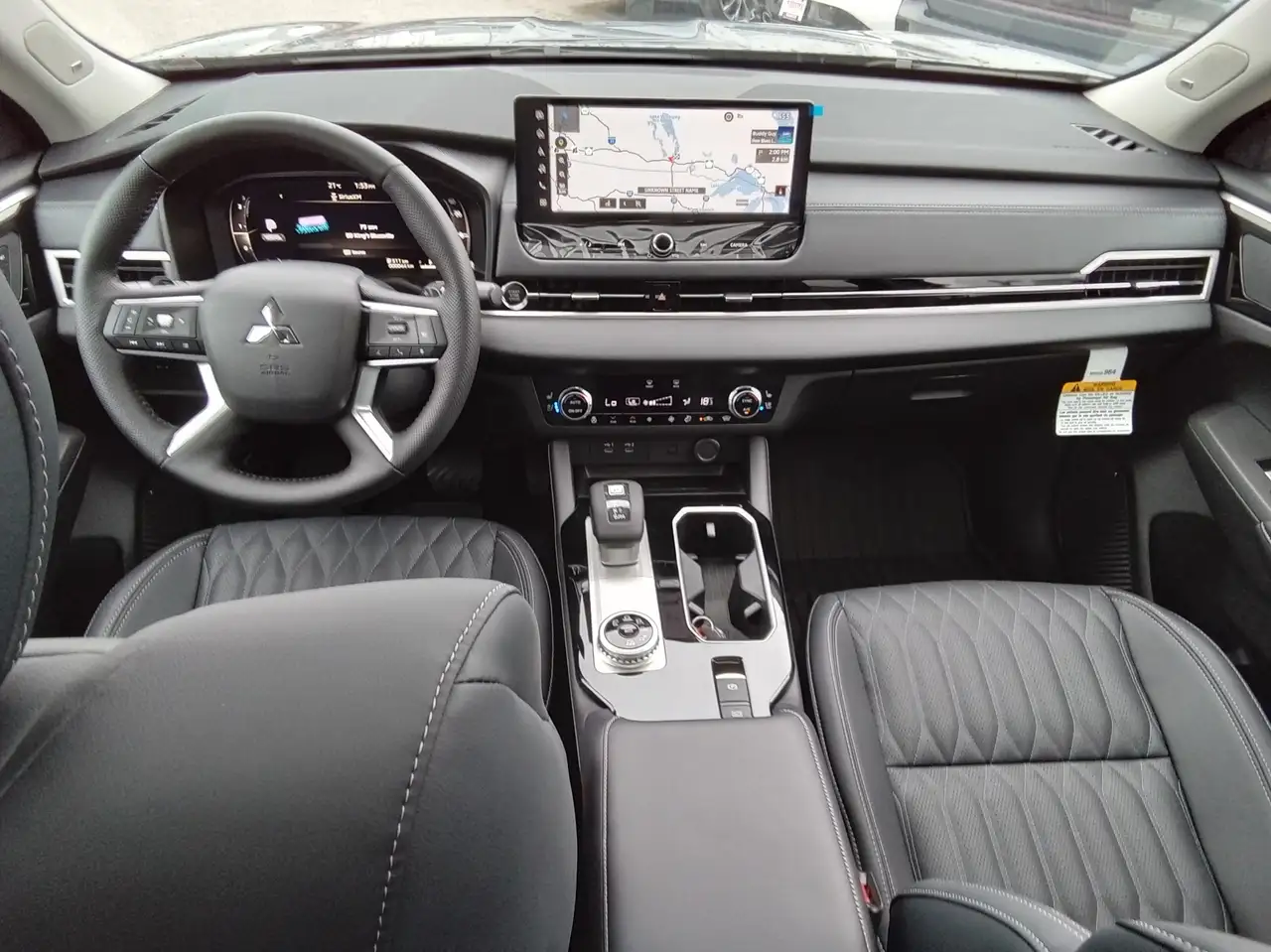 Mitsubishi Outlander photo Mitsubishi Outlander