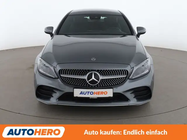 Mercedes-Benz C-Class view 9