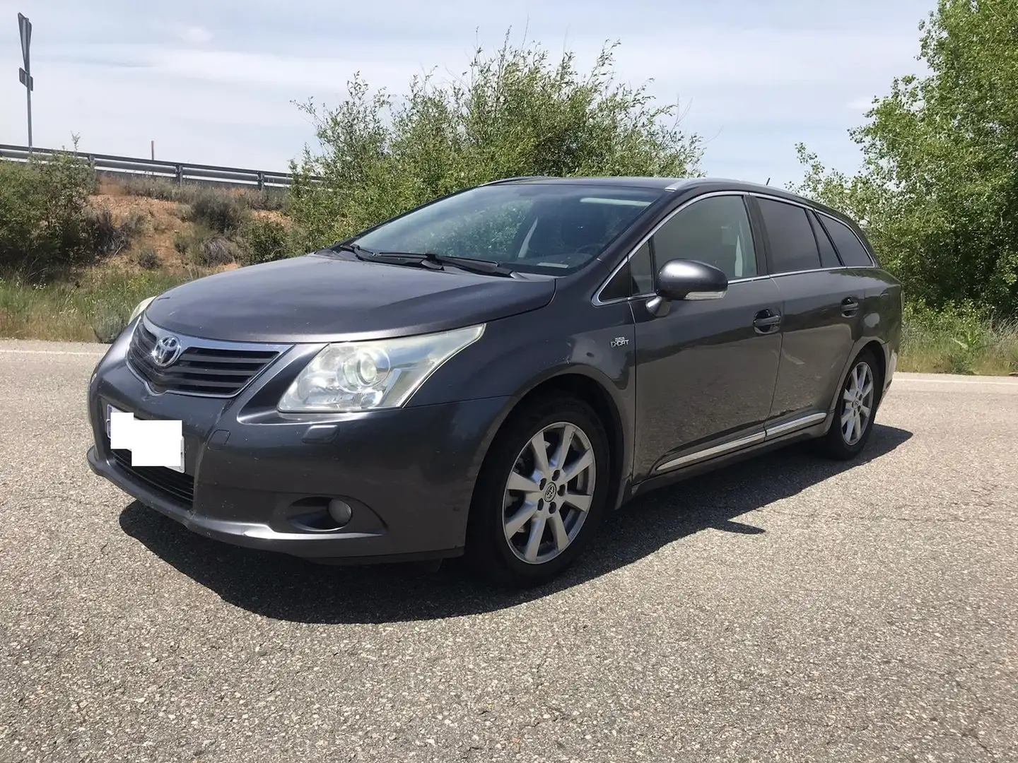 Toyota Avensis Avensis Wagon 2.2D-4D Executive Executive Gris - 2