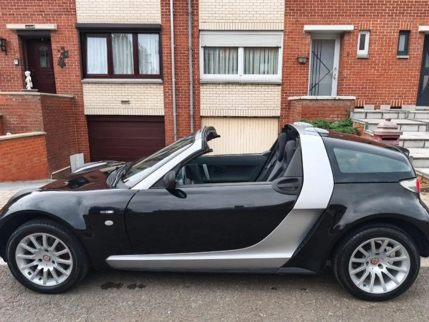 smart roadster Roadster 0.7 Turbo Softouch Zwart - 1
