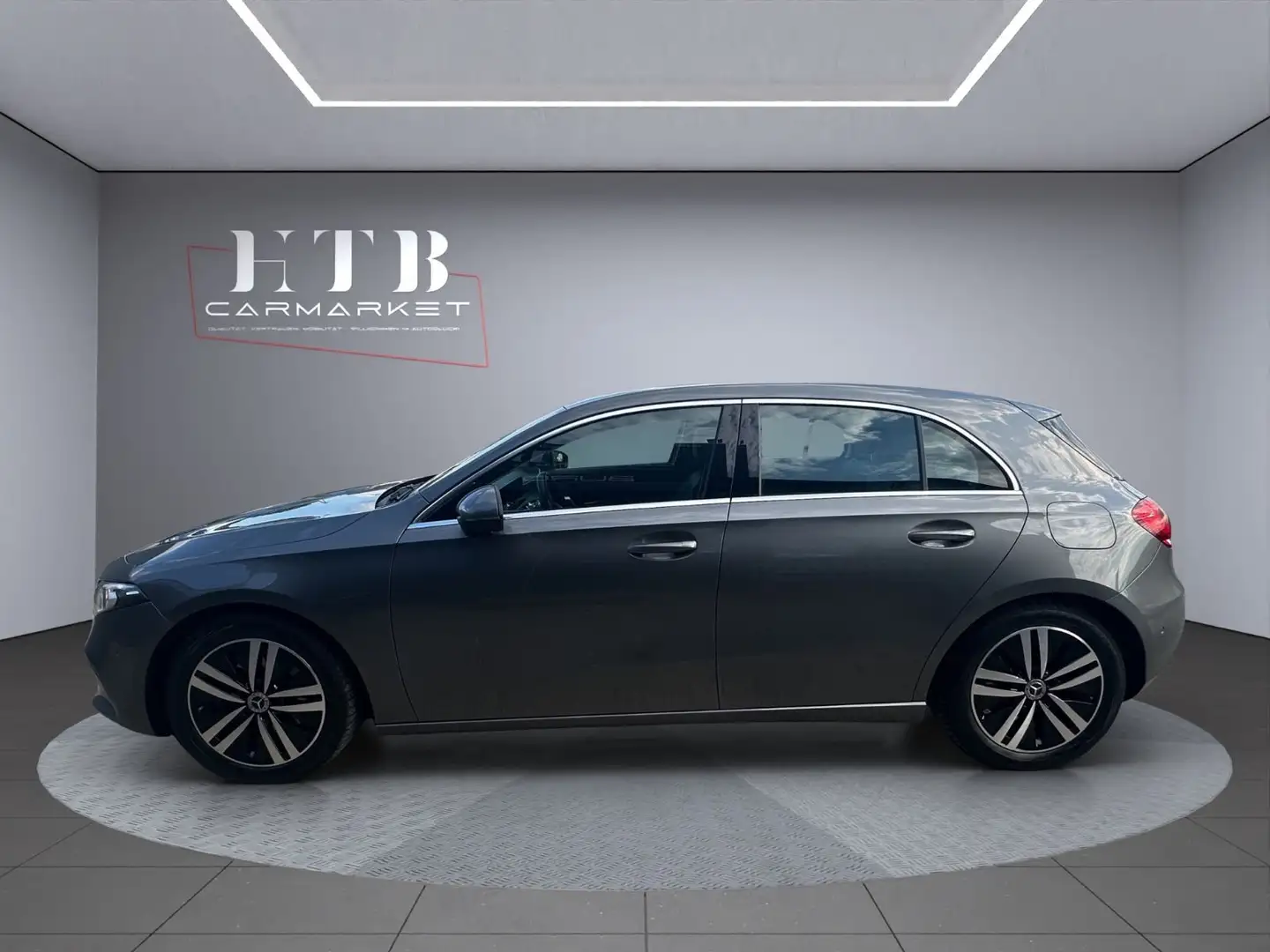 Mercedes-Benz A 200 /LED/Navi/CAM/ Gris - 2