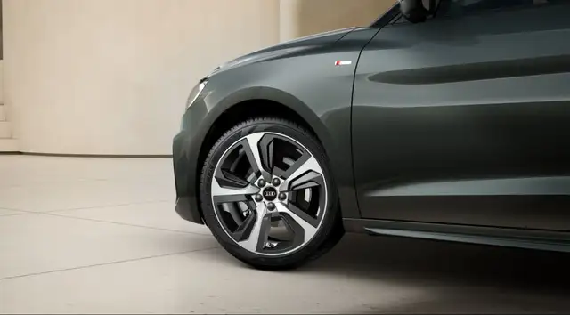 Audi A1 view 7