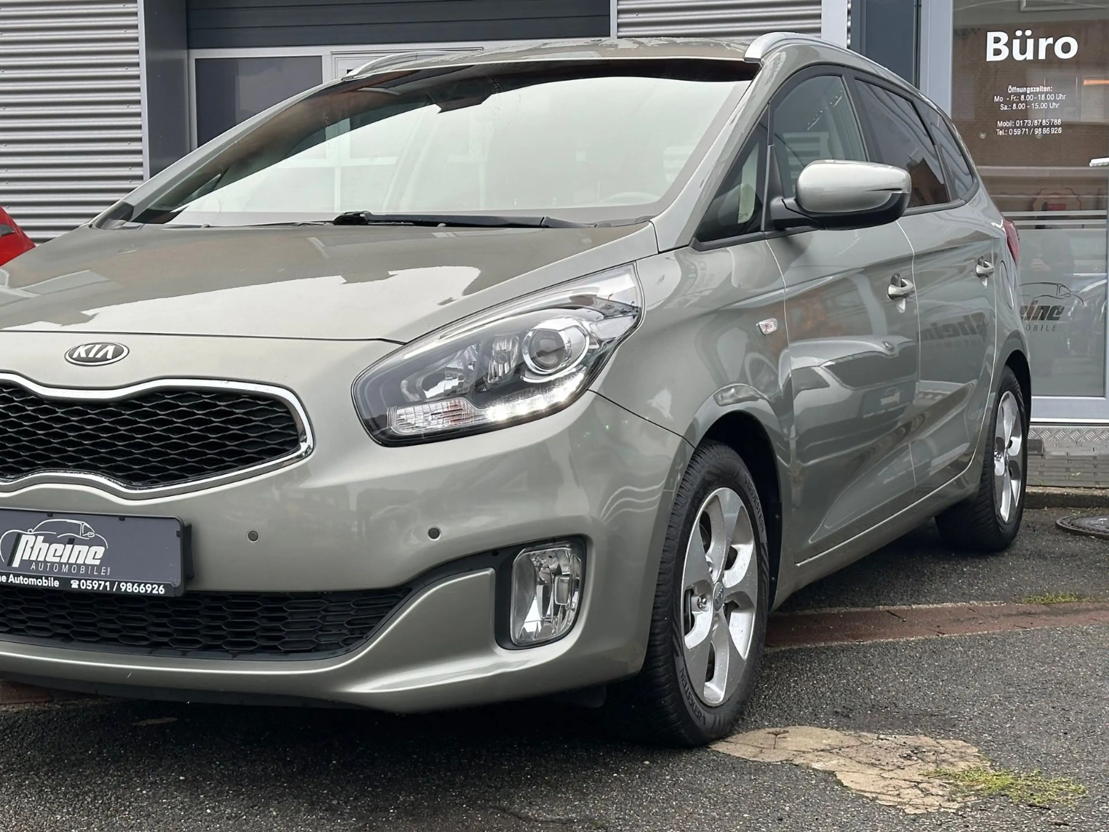 Kia Carens Vision — photo 3