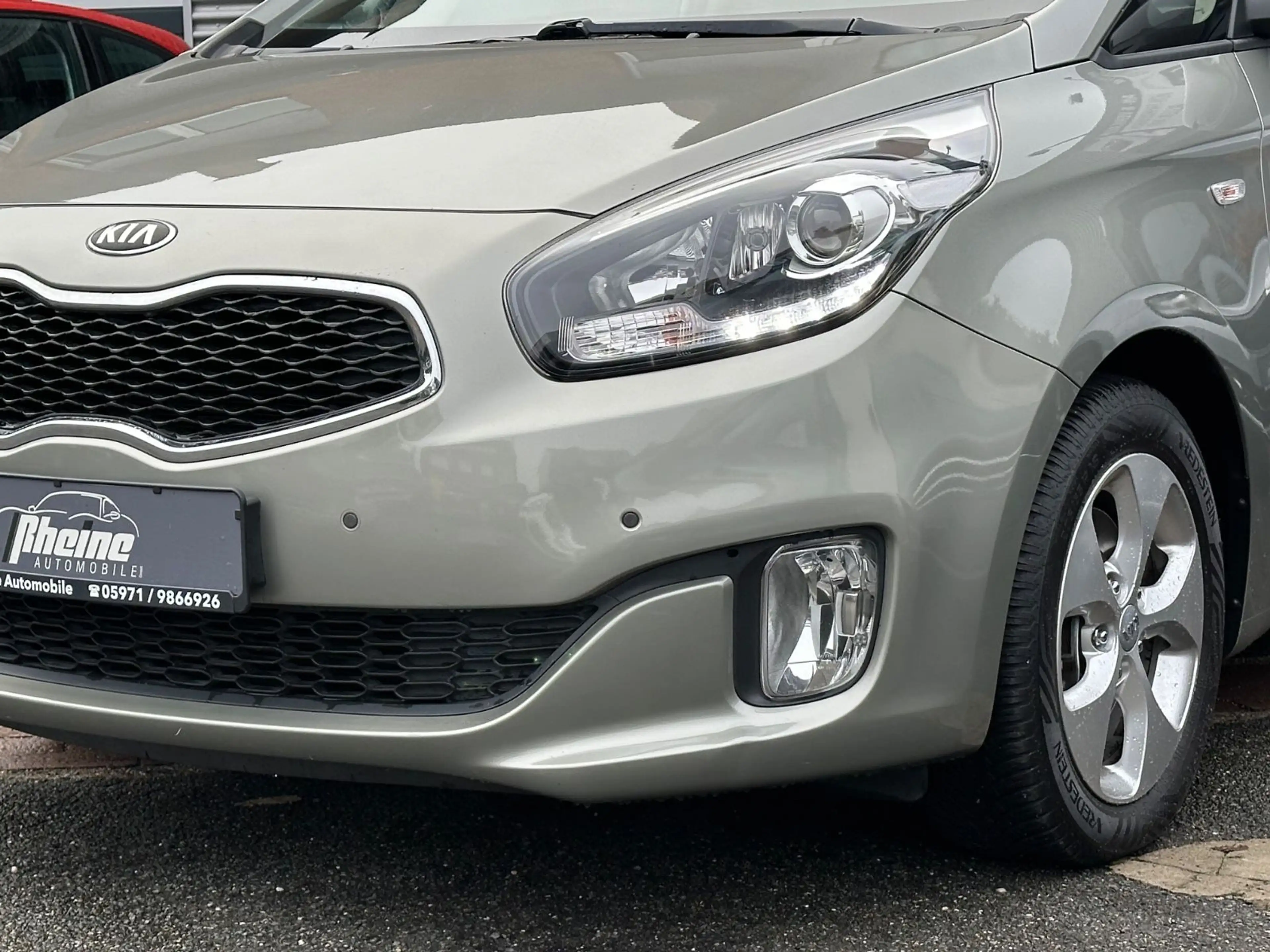 Kia Carens Vision — photo 4