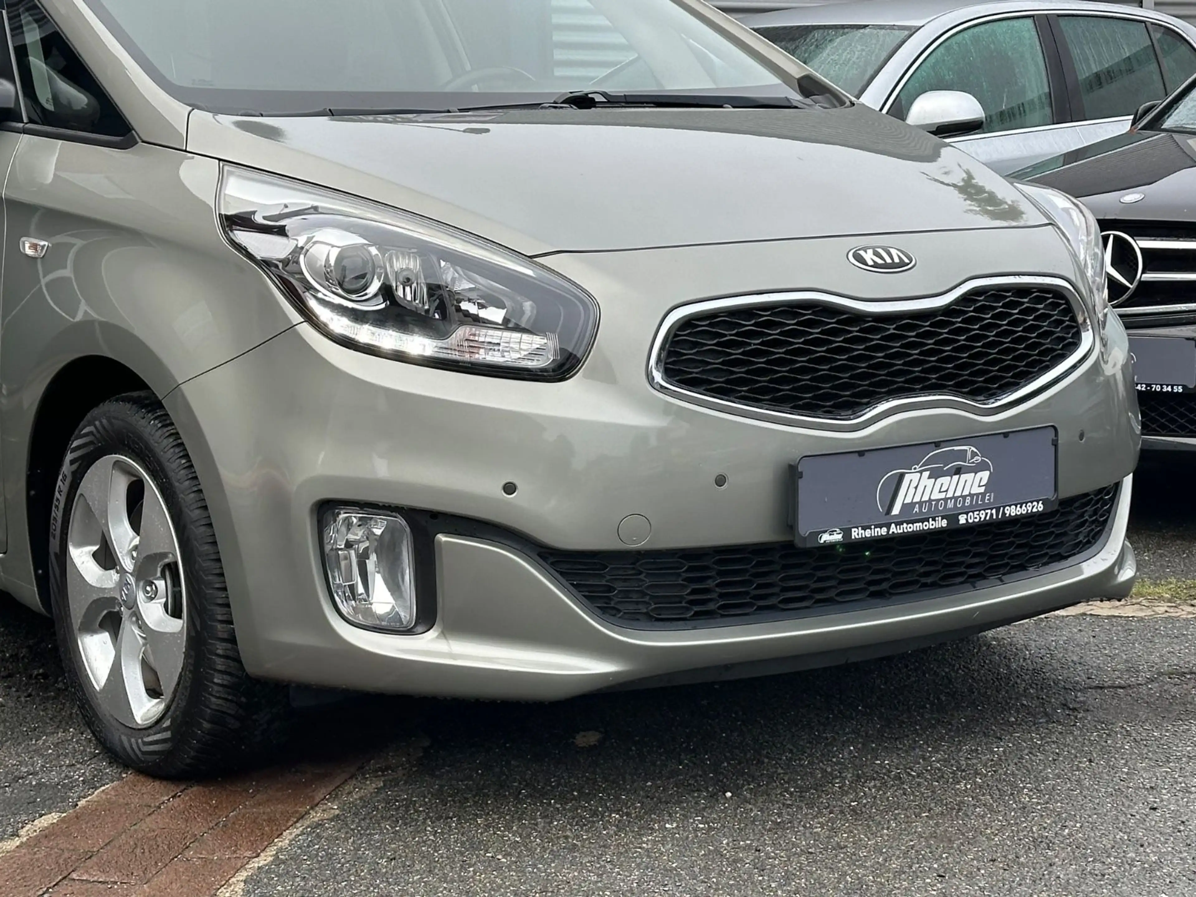 Kia Carens Vision — photo 9