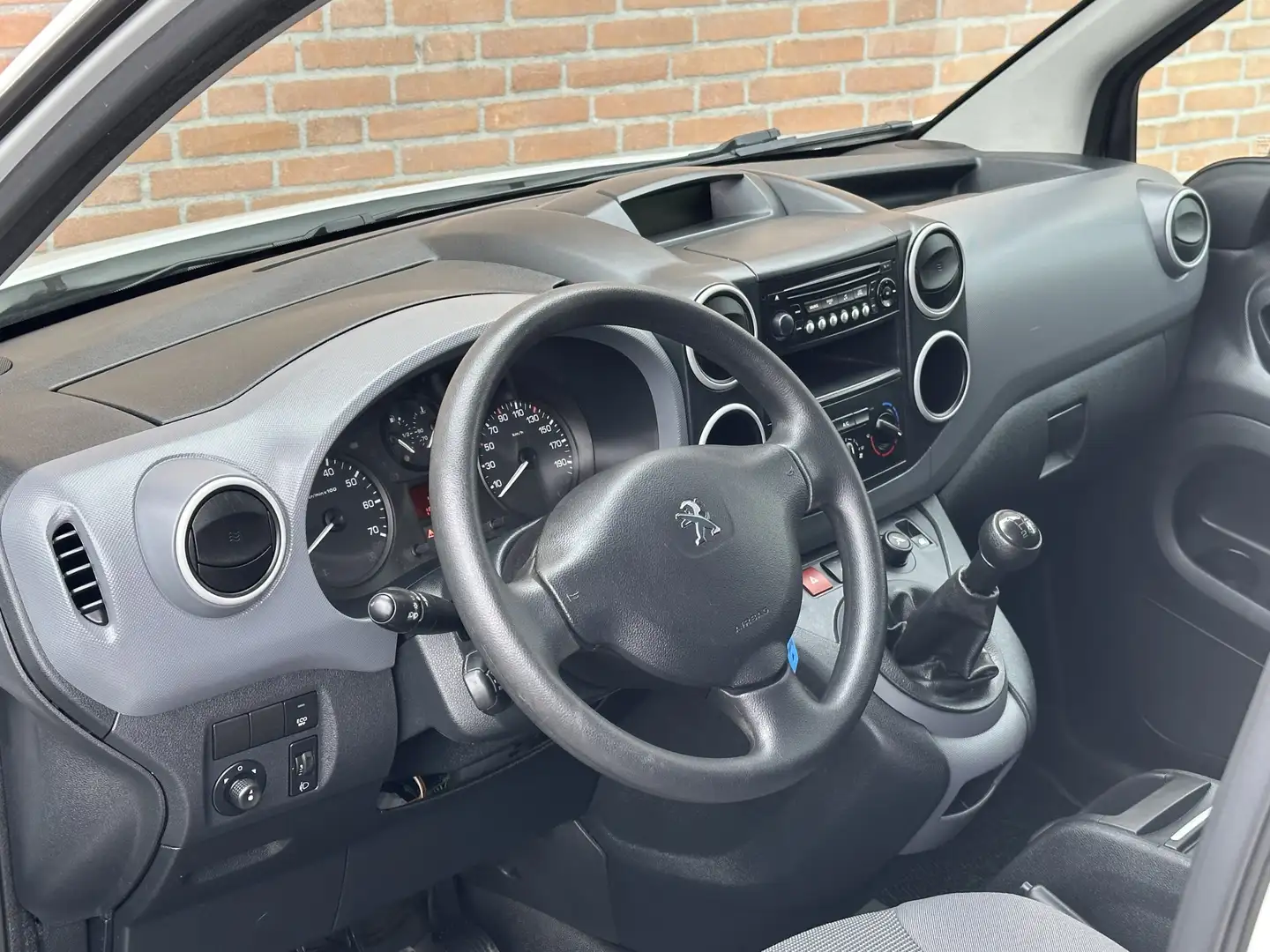Peugeot Partner 1.6HDI Trekhaak / Airconditioning Blanco - 2
