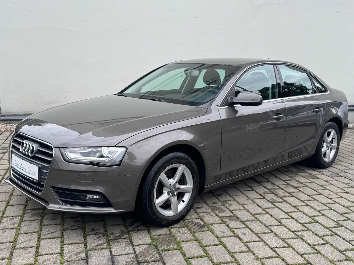 Audi A4 1.8 TFSI "Ambiente" Automatik/Navi/Xenon/AHK.. Gris - 1