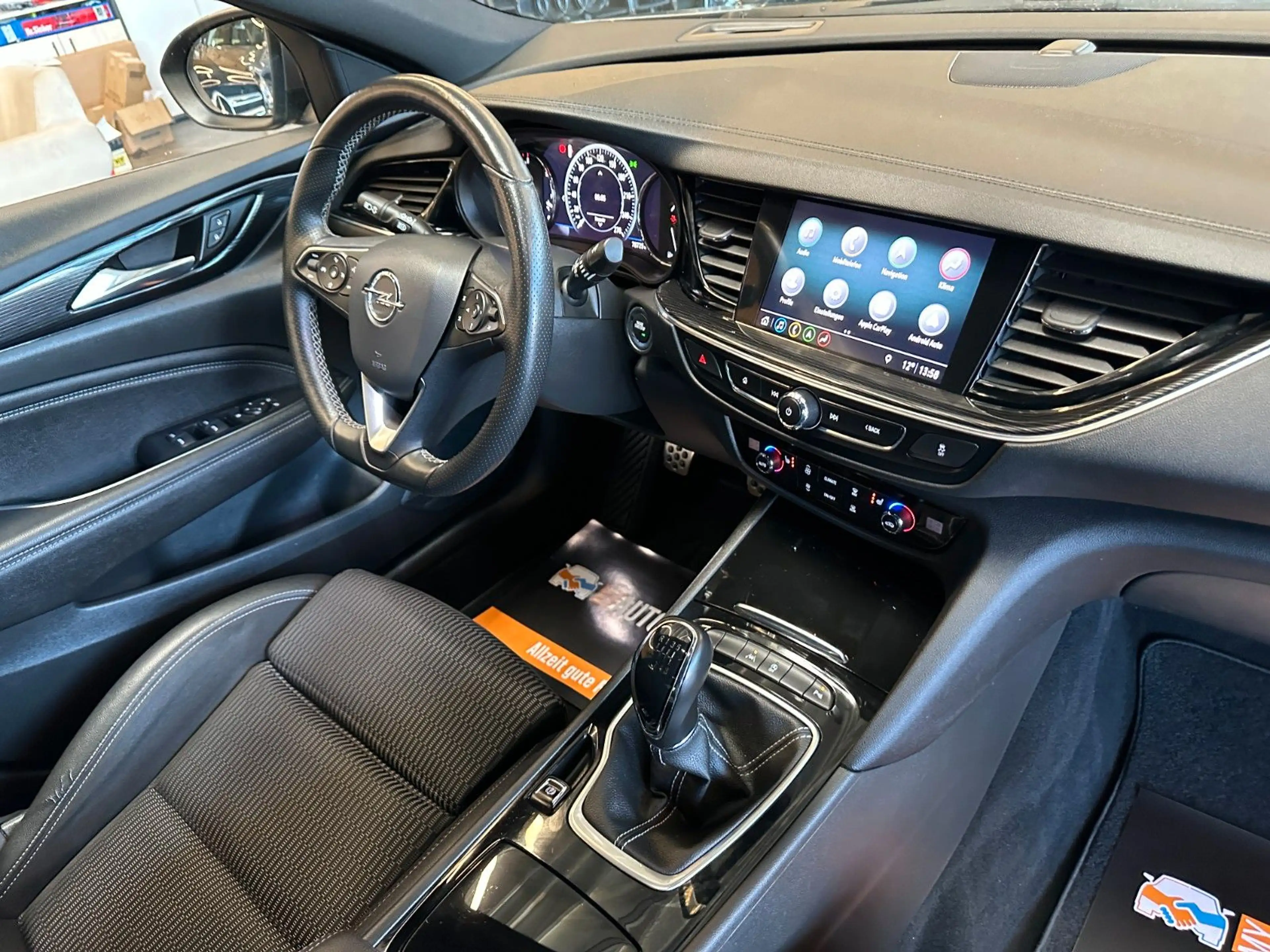 Opel Insignia *LKHZ*2-ZONEN*CARPLAY*TEMPO*PDC*LED — photo 37