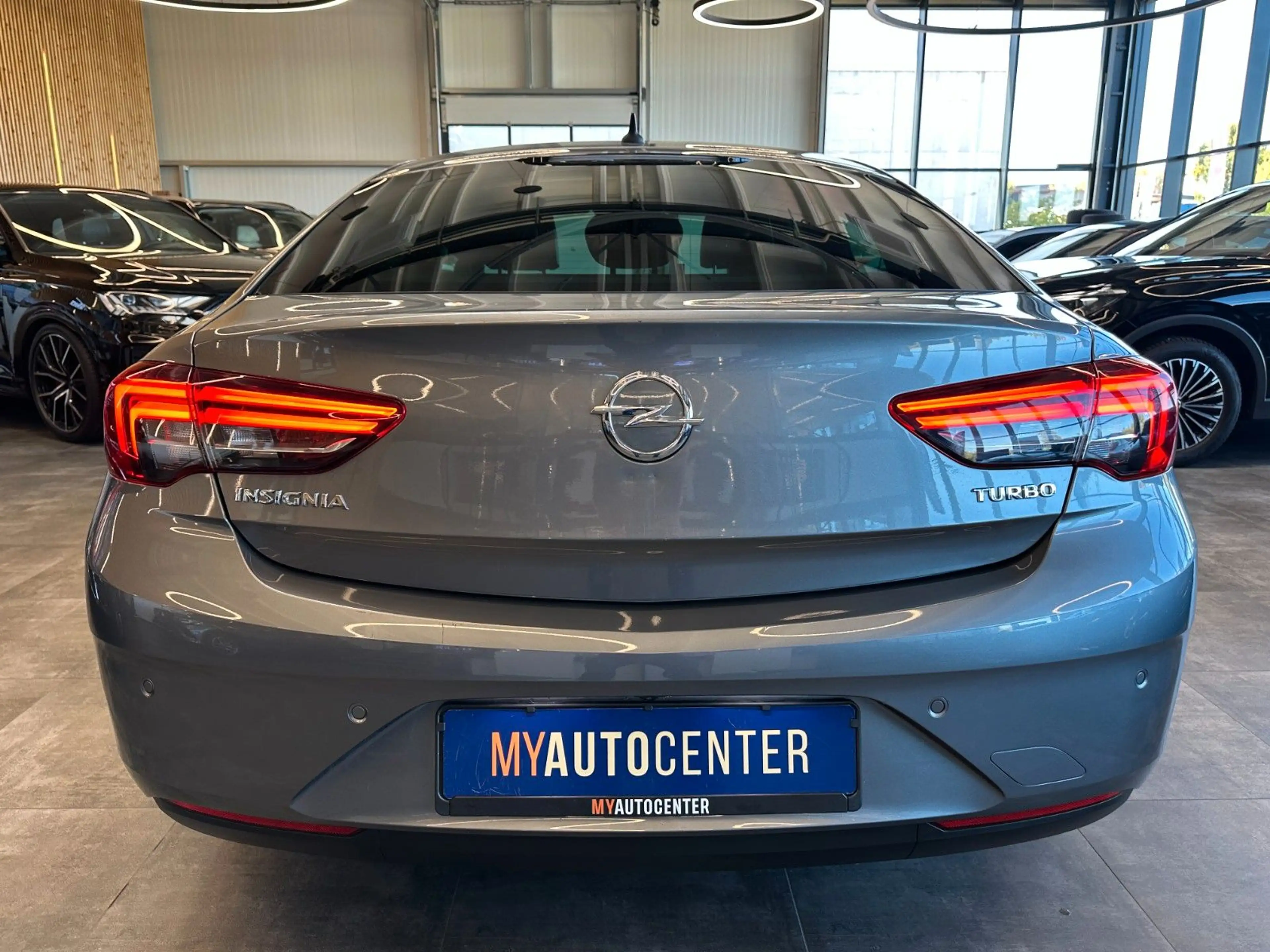 Opel Insignia *LKHZ*2-ZONEN*CARPLAY*TEMPO*PDC*LED — photo 26