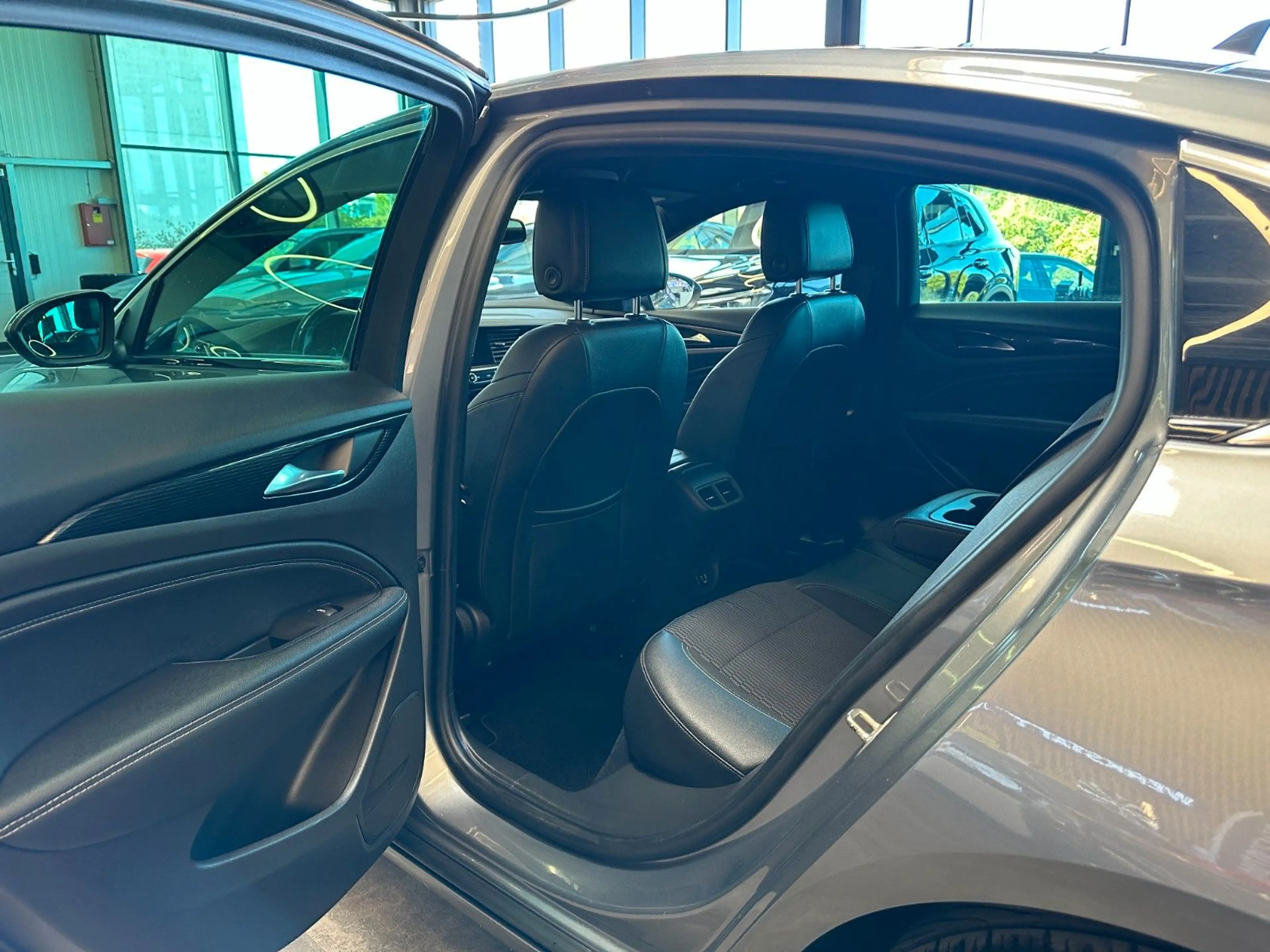 Opel Insignia *LKHZ*2-ZONEN*CARPLAY*TEMPO*PDC*LED — photo 28