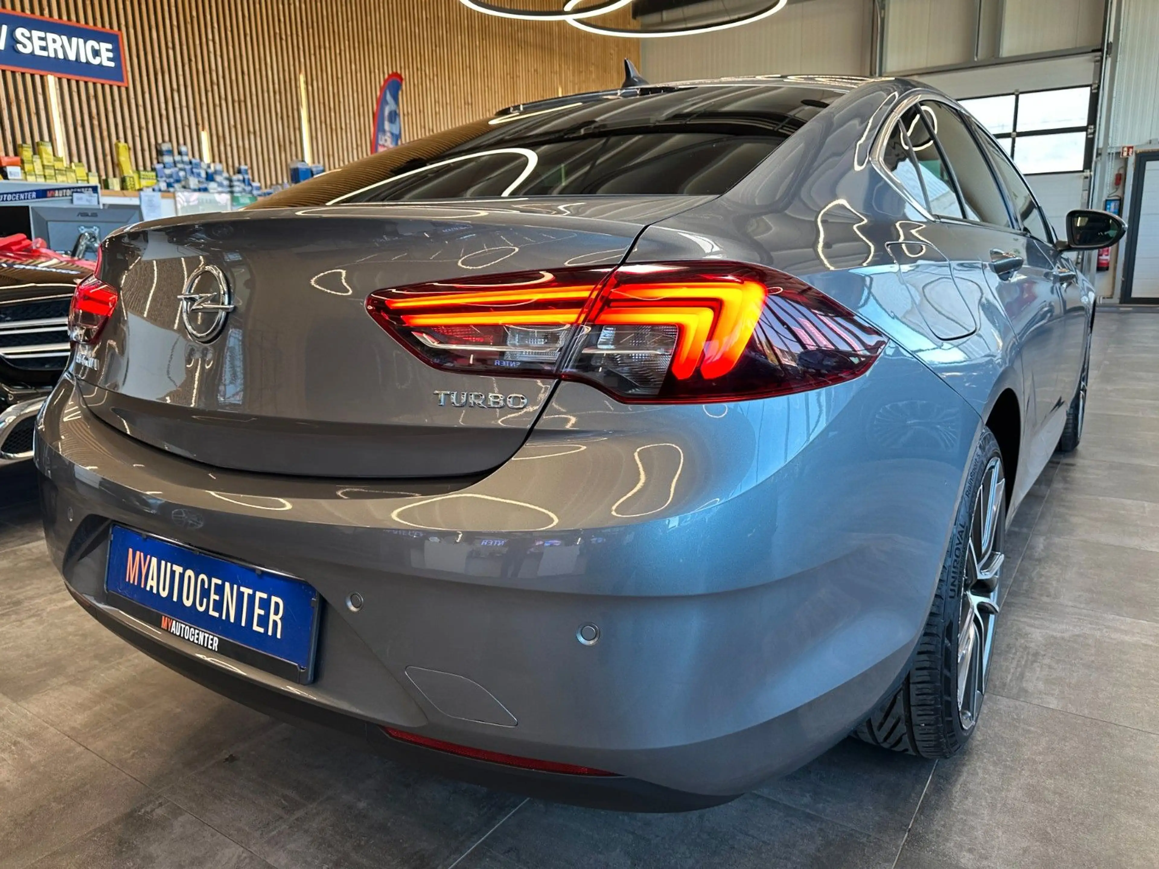 Opel Insignia *LKHZ*2-ZONEN*CARPLAY*TEMPO*PDC*LED — photo 2