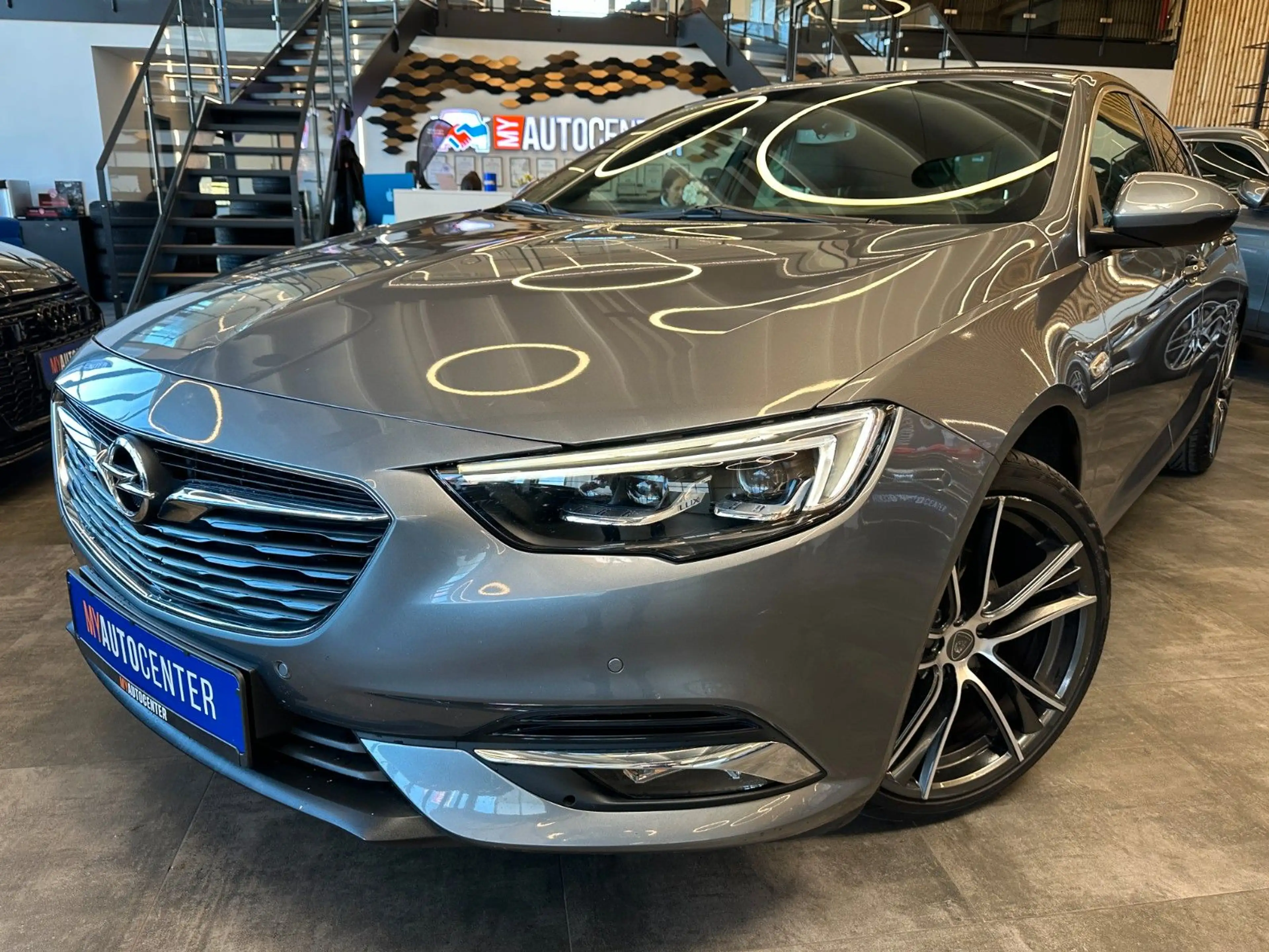 Opel Insignia *LKHZ*2-ZONEN*CARPLAY*TEMPO*PDC*LED — photo 48