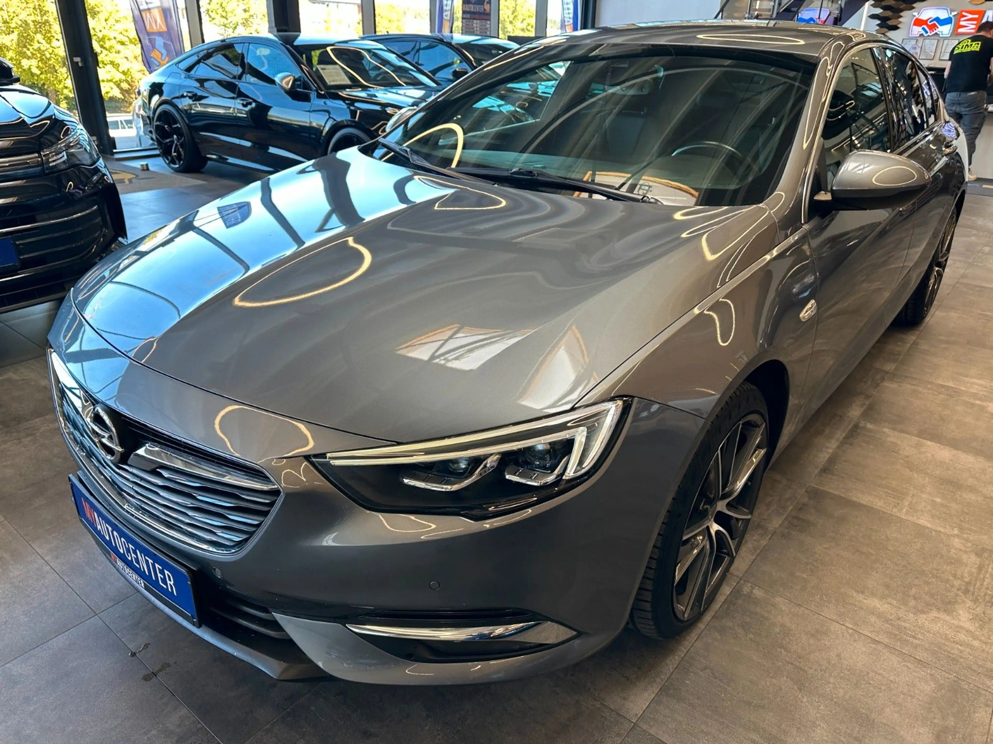 Opel Insignia *LKHZ*2-ZONEN*CARPLAY*TEMPO*PDC*LED — photo 23