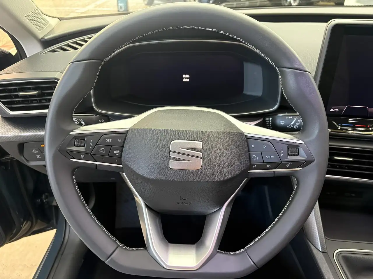 SEAT Leon 2026 — фото 13