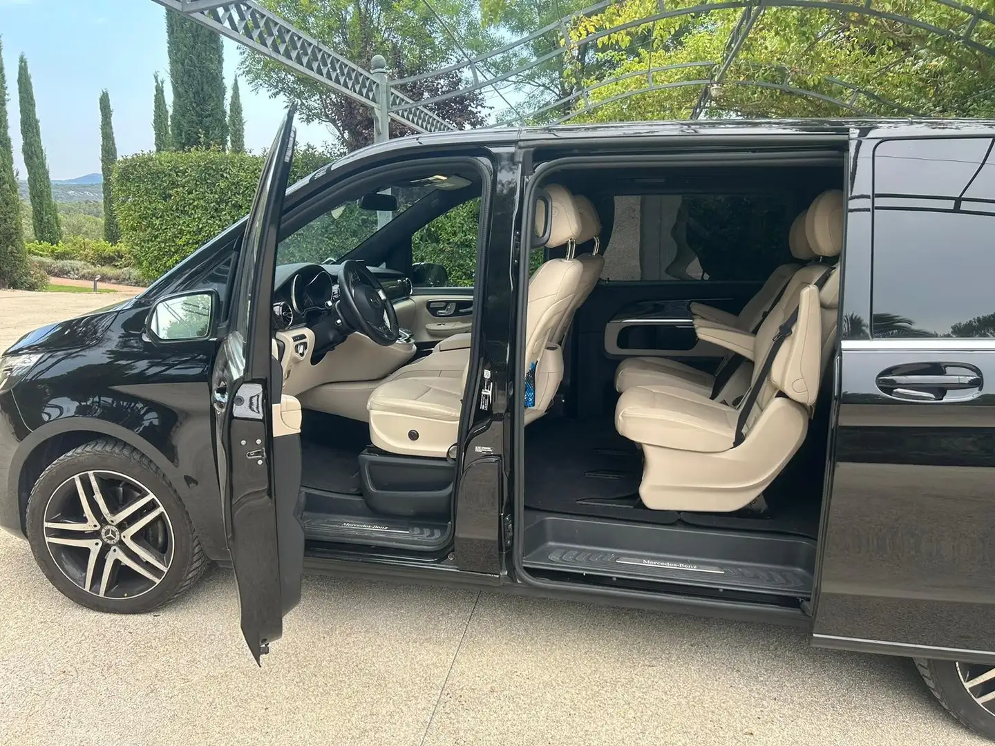 Mercedes-Benz V 300 Classe Extra-Long d 9G-TRONIC Avantgarde - 2