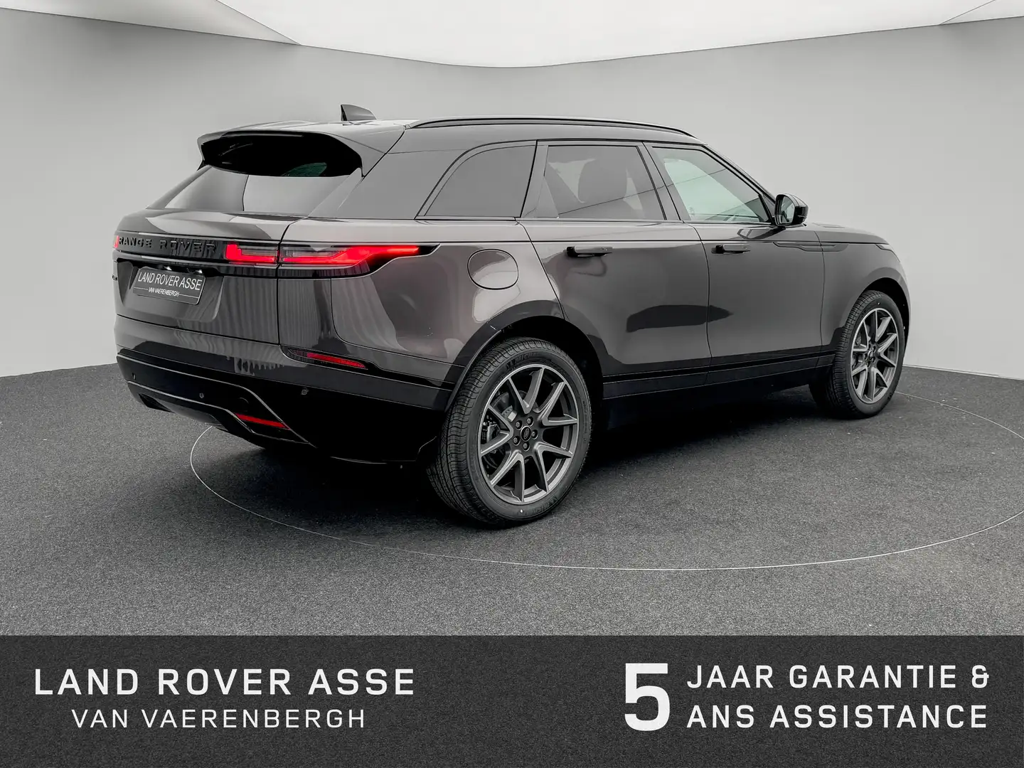 Land Rover Range Rover Velar P400e Dynamic SE AWD Hnědá - 2