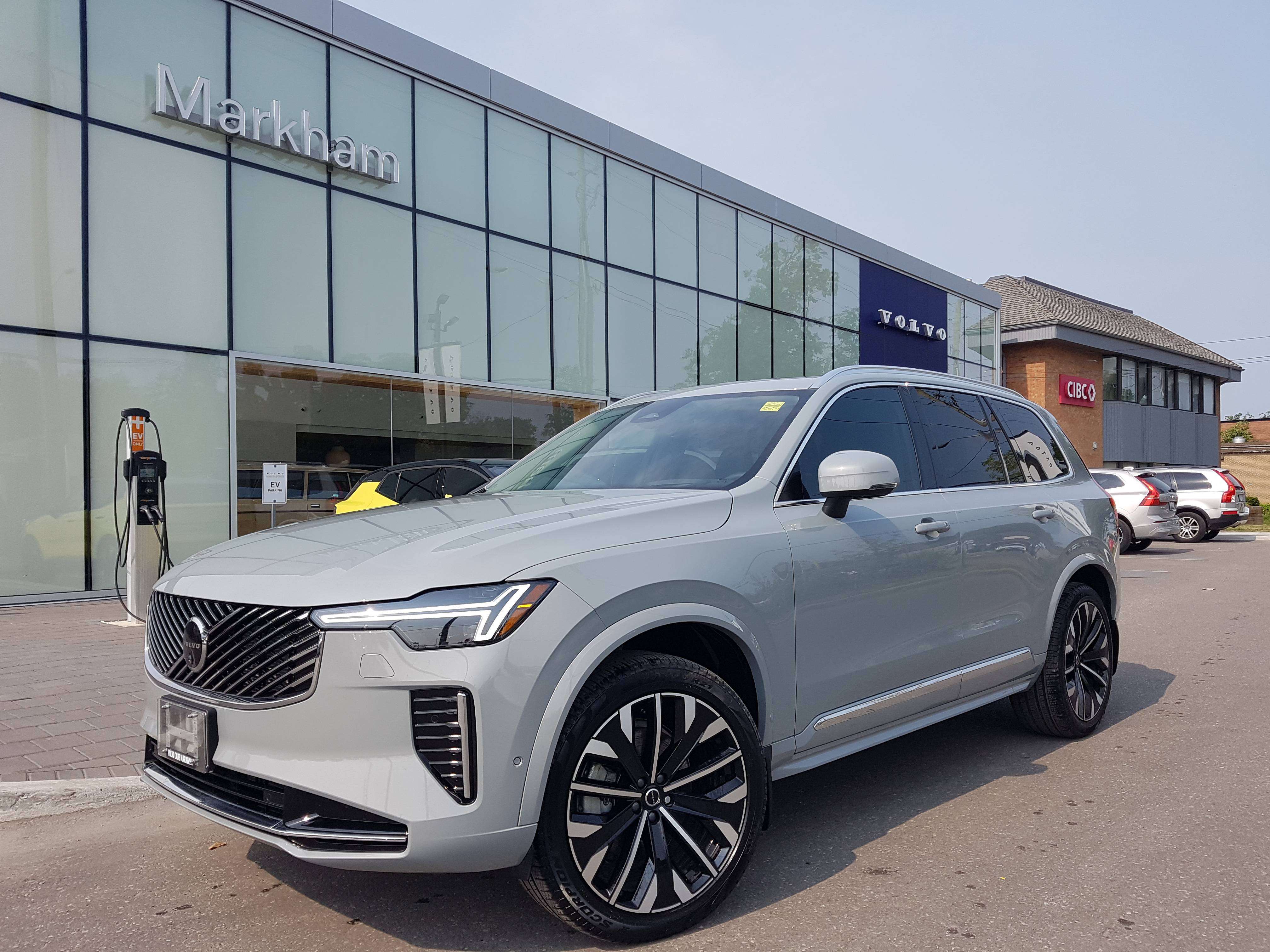 2026 Volvo XC90 B6 AWD Ultra Bright Theme 7-Seater |NON RENTAL|