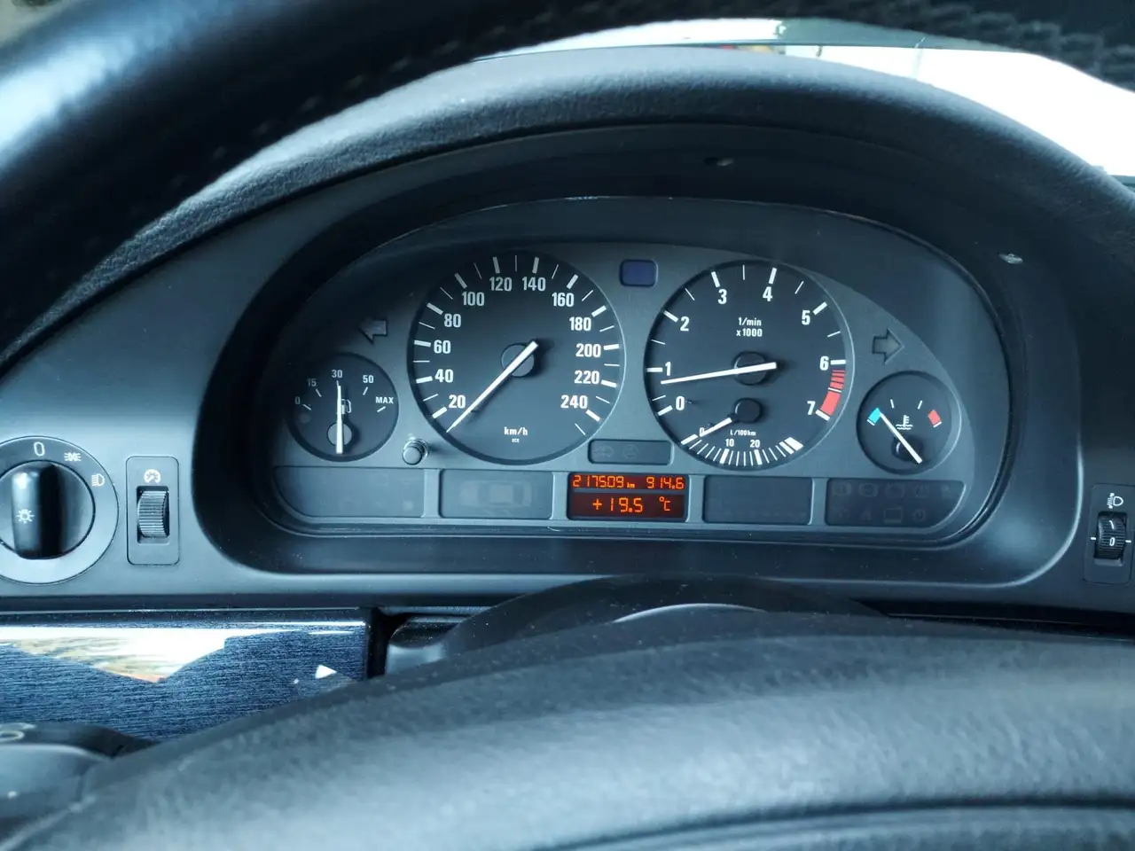 BMW 520i E 39, foto 9