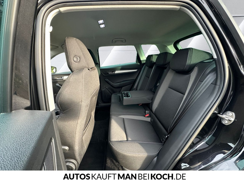 Skoda Karoq Tour 1.5 TSI DSG AHK KESSY NAVI KAMERA LED — photo 7