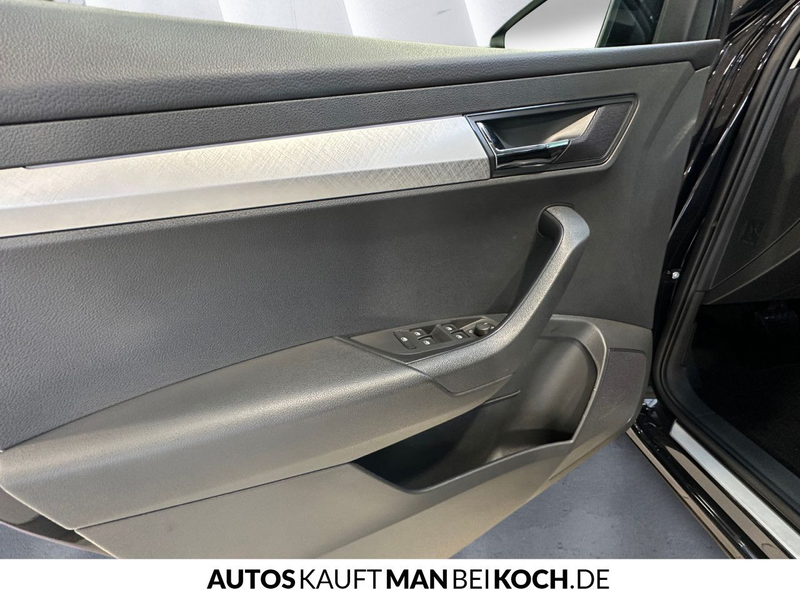Skoda Karoq Tour 1.5 TSI DSG AHK KESSY NAVI KAMERA LED — photo 13