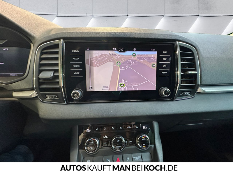 Skoda Karoq Tour 1.5 TSI DSG AHK KESSY NAVI KAMERA LED — photo 12