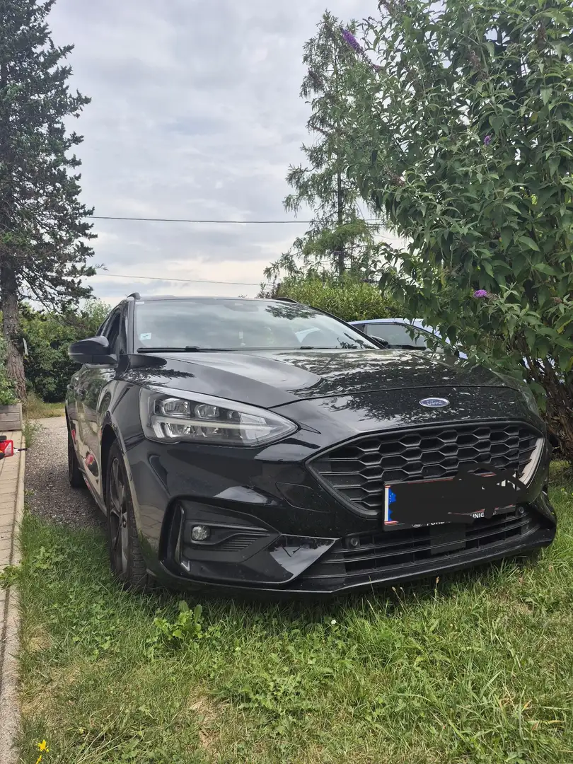 Ford Focus Focus Traveller 1,0 EcoBoost ST-Line Business ST-L Schwarz - 2